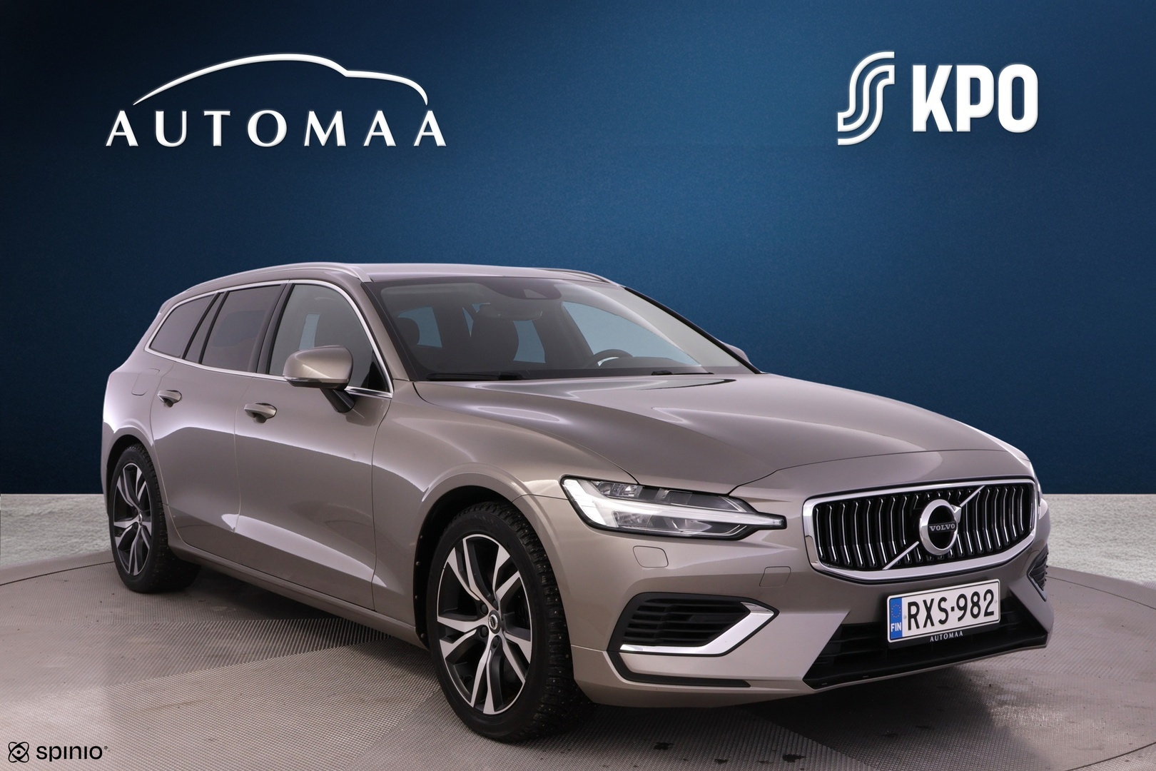 VOLVO V60 2021