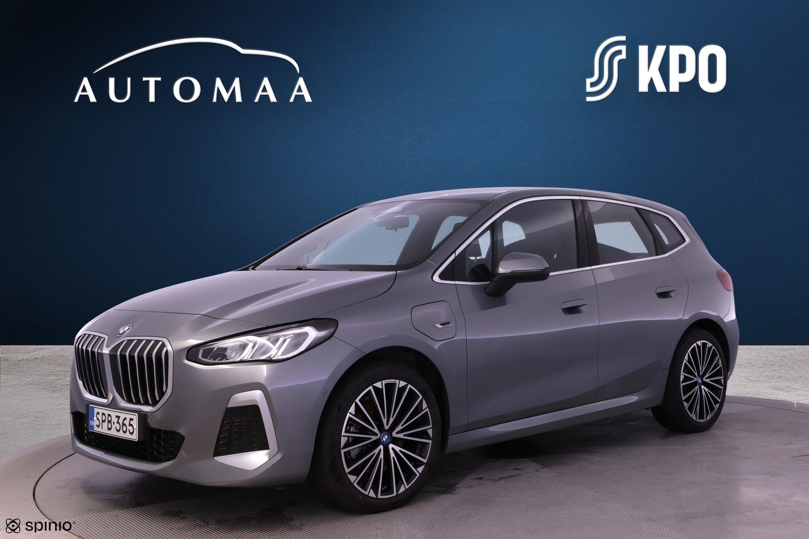 BMW 230 2023