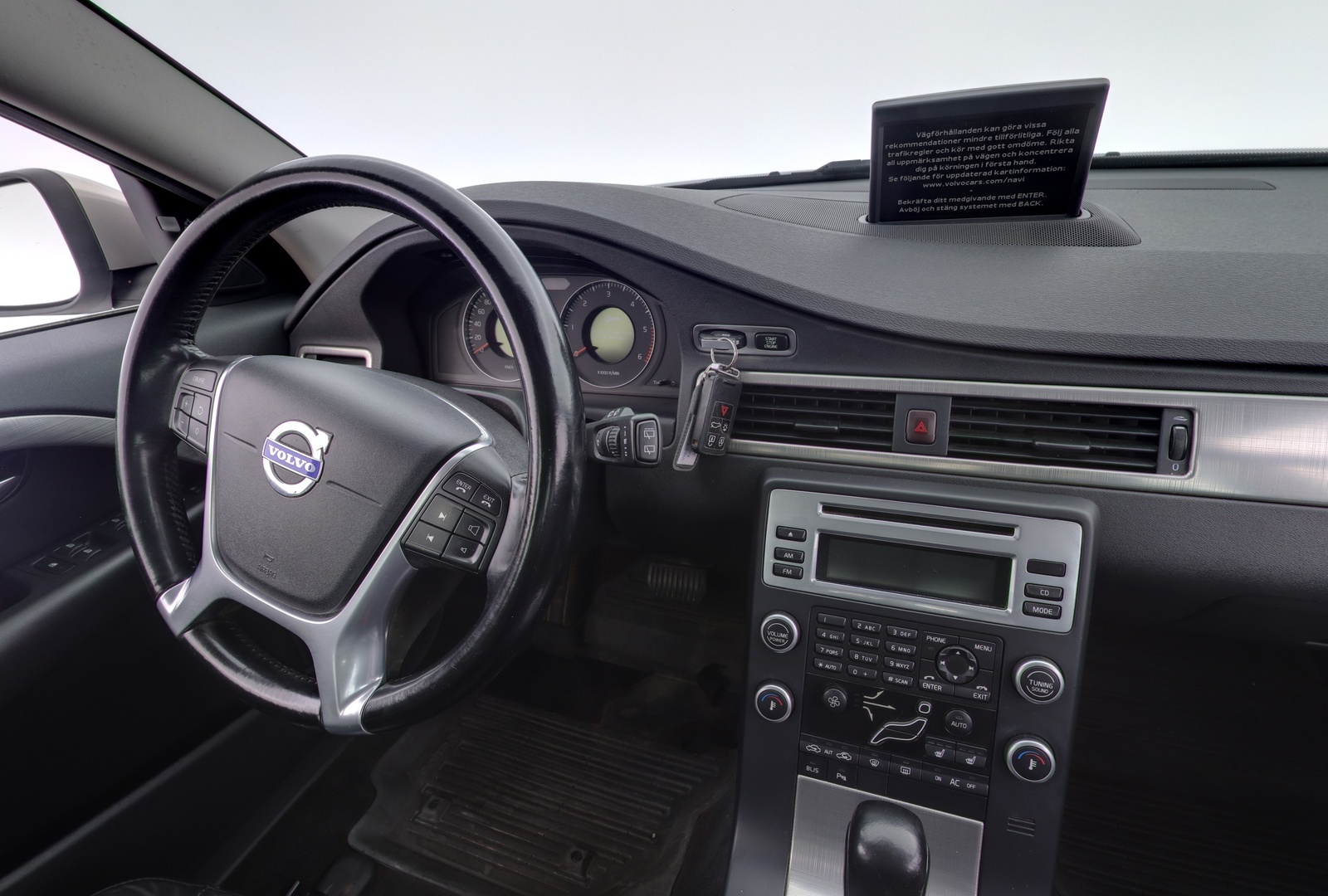 VOLVO V70 2010