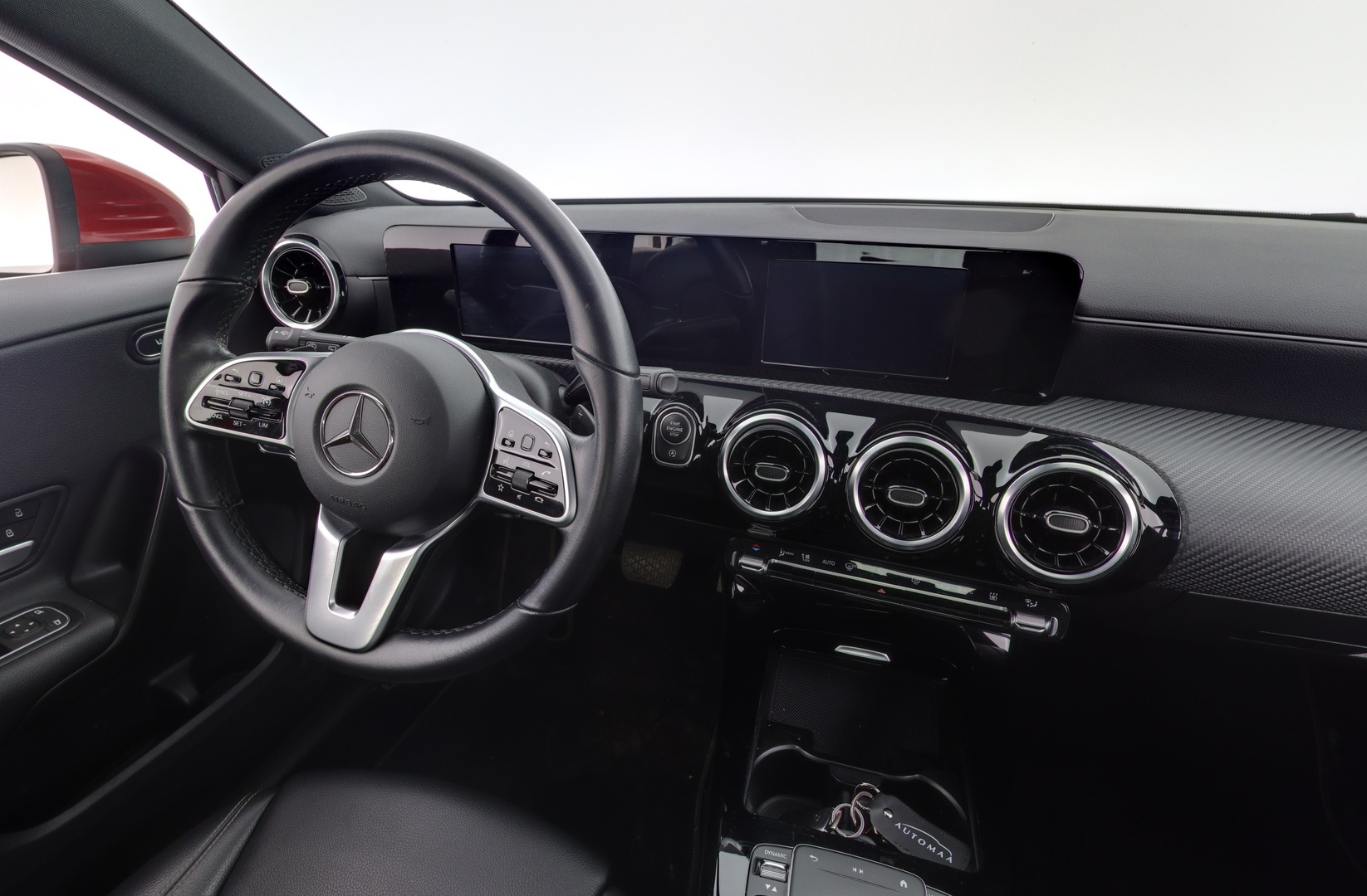 MERCEDES-BENZ A 2021