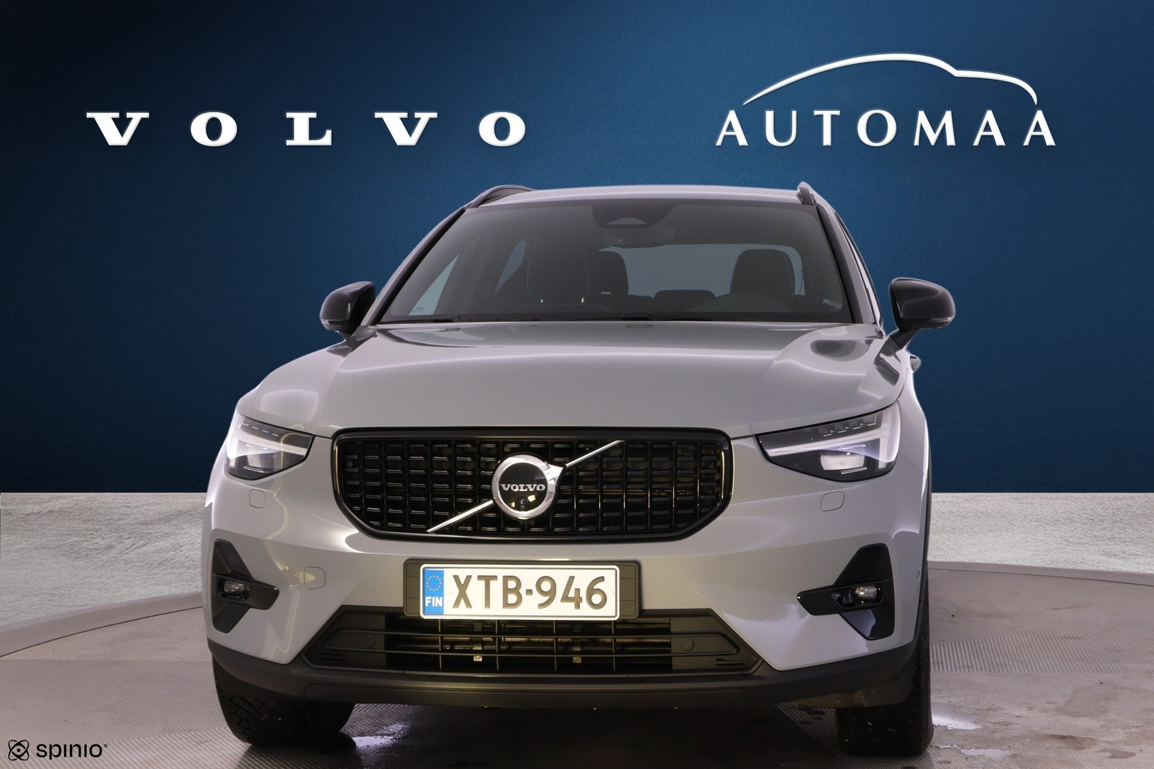 VOLVO XC40 2