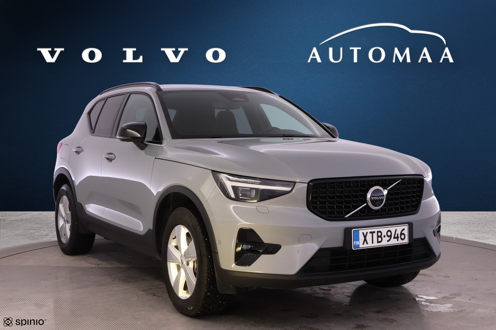 VOLVO XC40 3