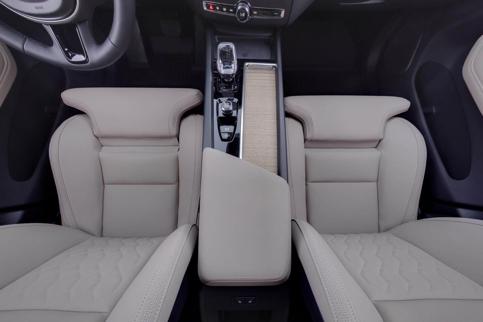 VOLVO XC60 9