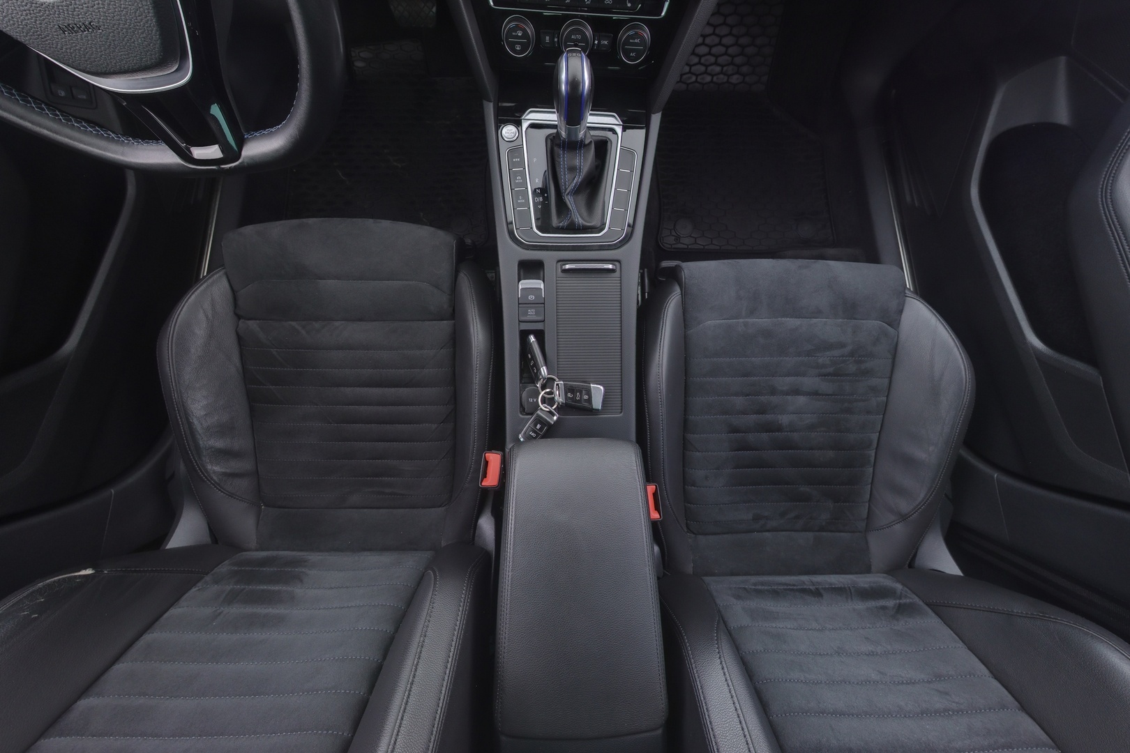 VOLKSWAGEN Passat 2017