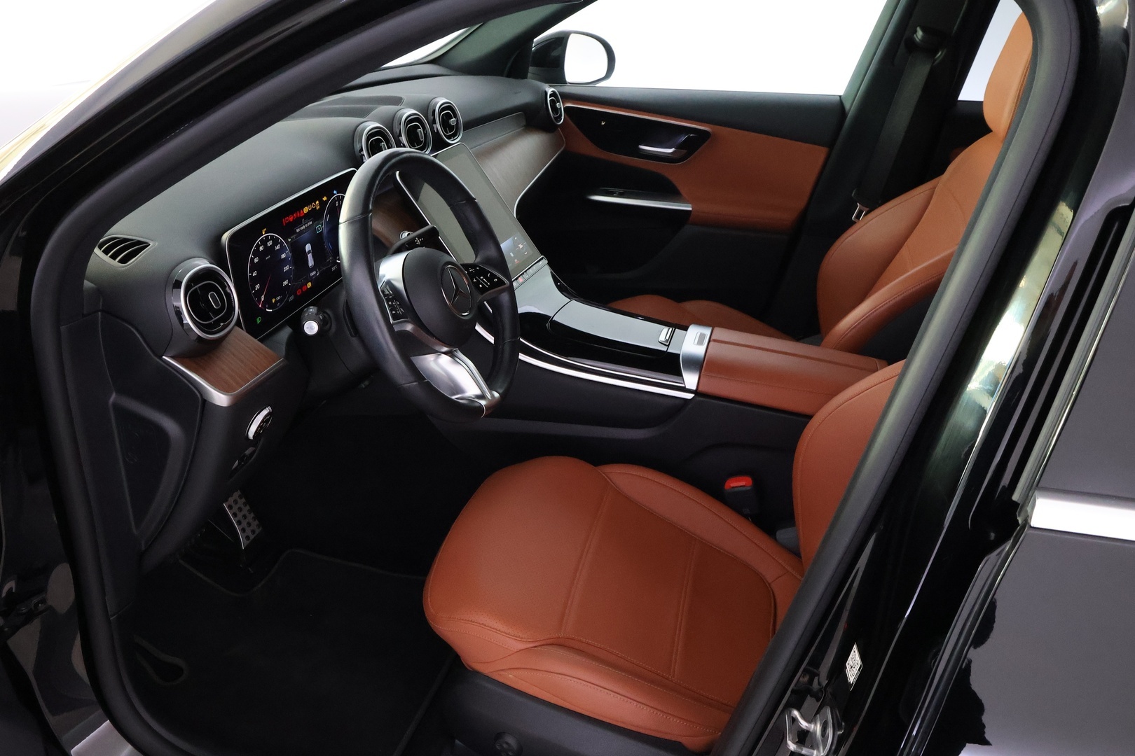 MERCEDES-BENZ GLC 10