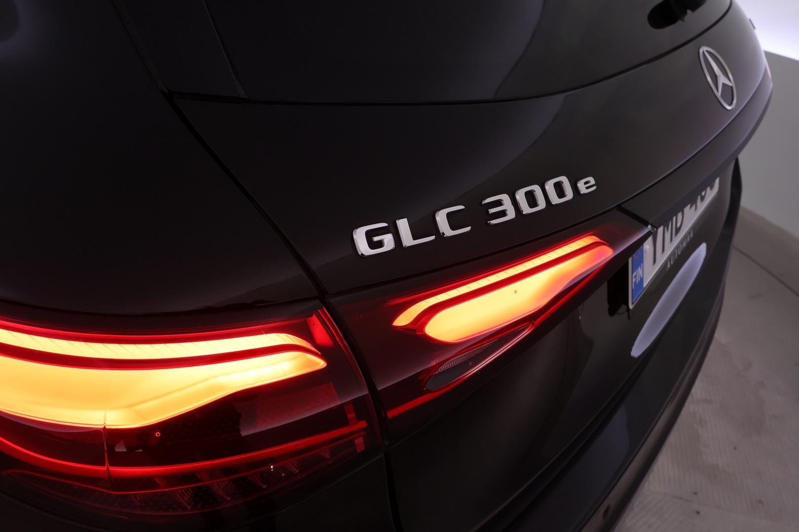 MERCEDES-BENZ GLC 23