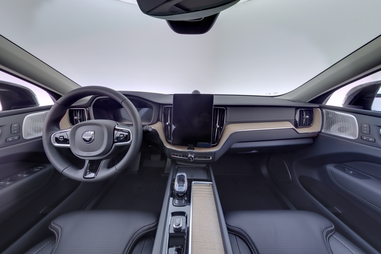 VOLVO XC60 2026