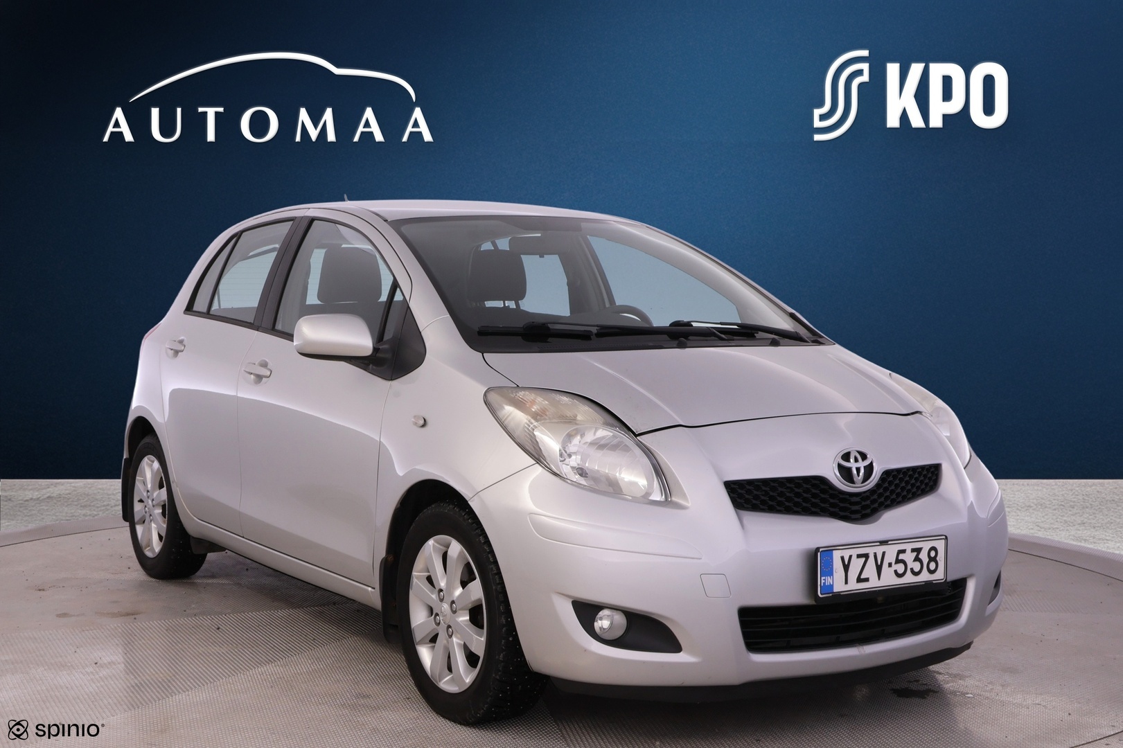 TOYOTA Yaris 2010