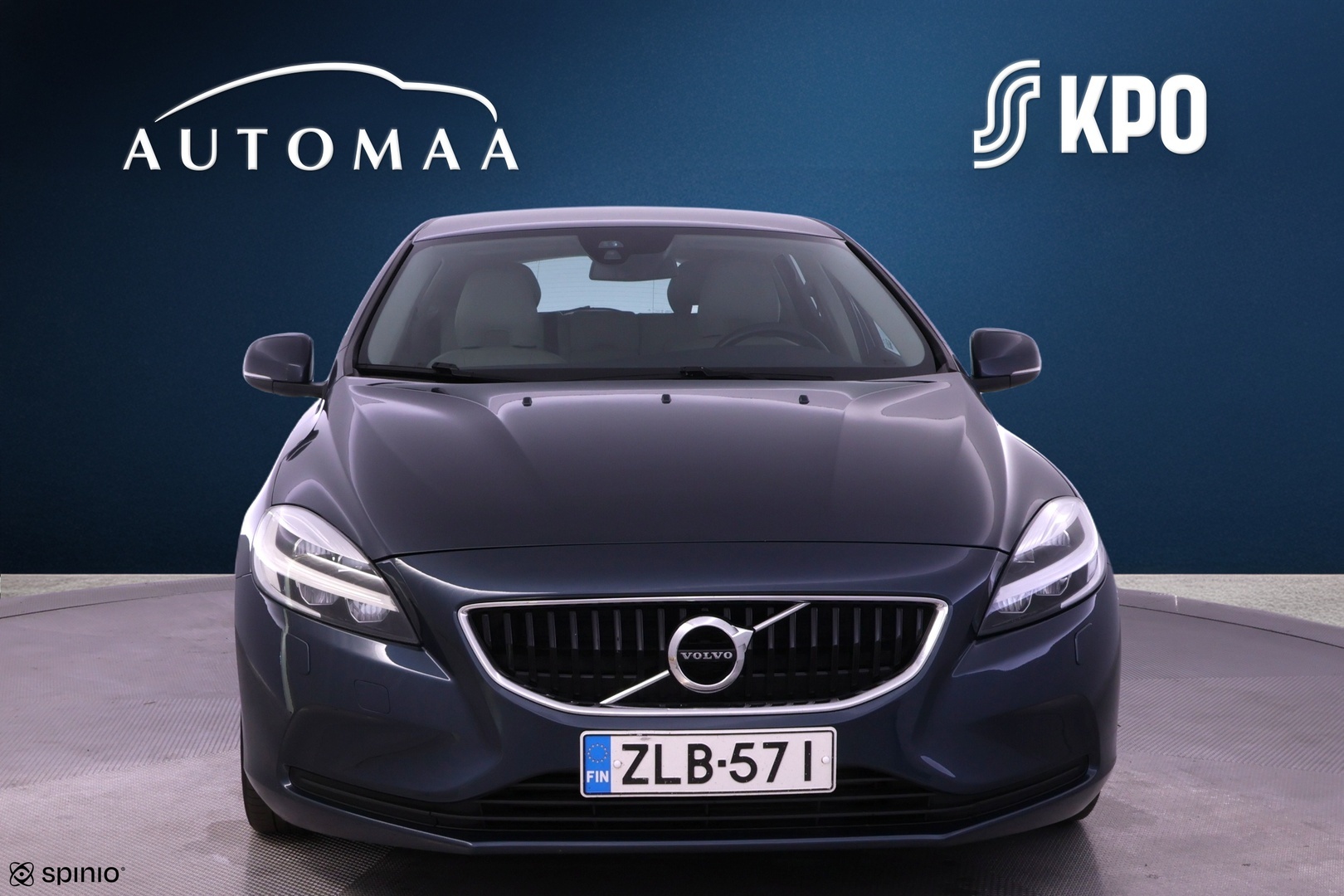 VOLVO V40 2017