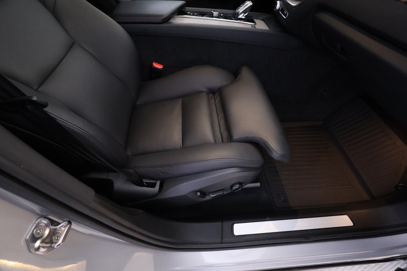 VOLVO XC60 2022