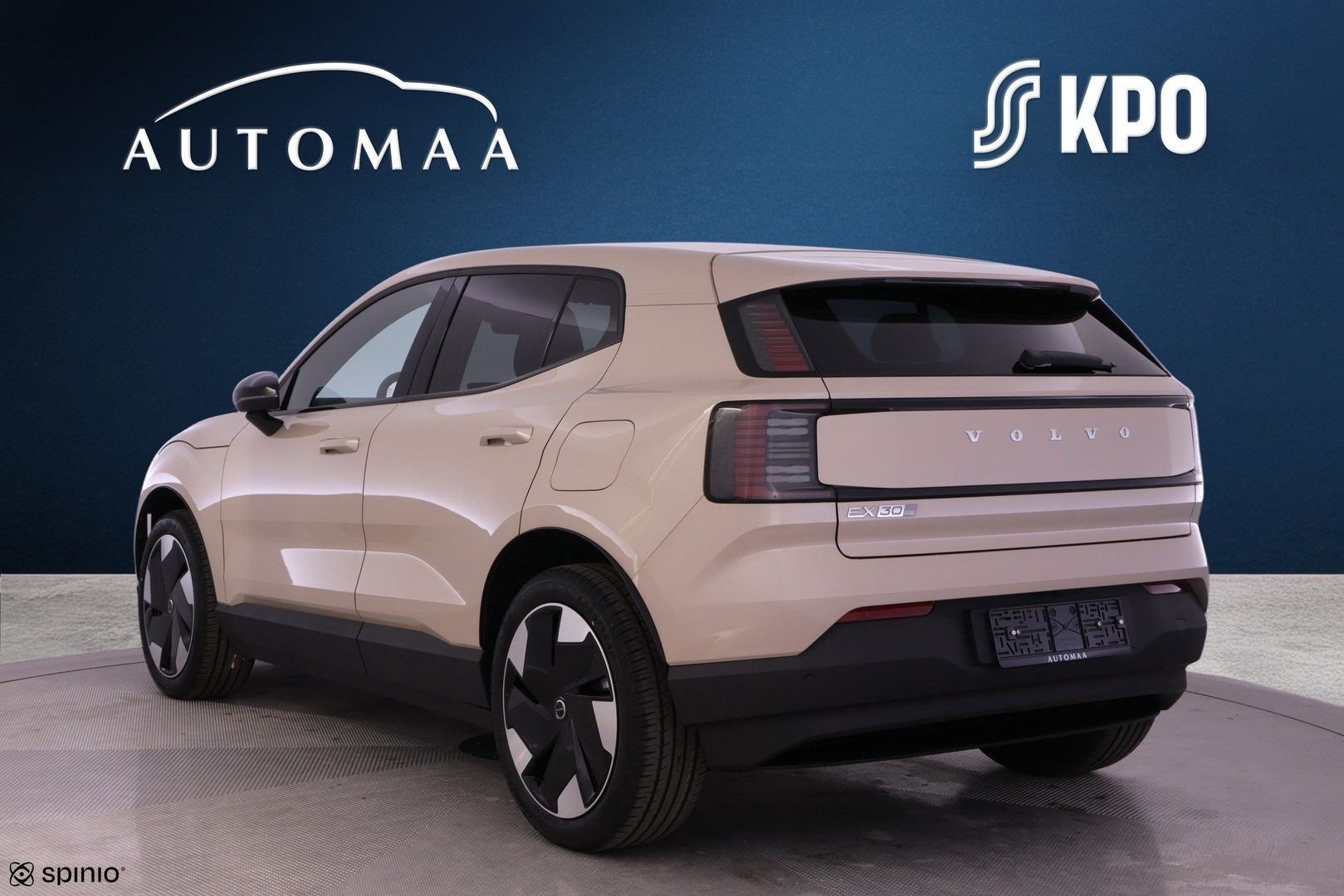 VOLVO EX30 2026