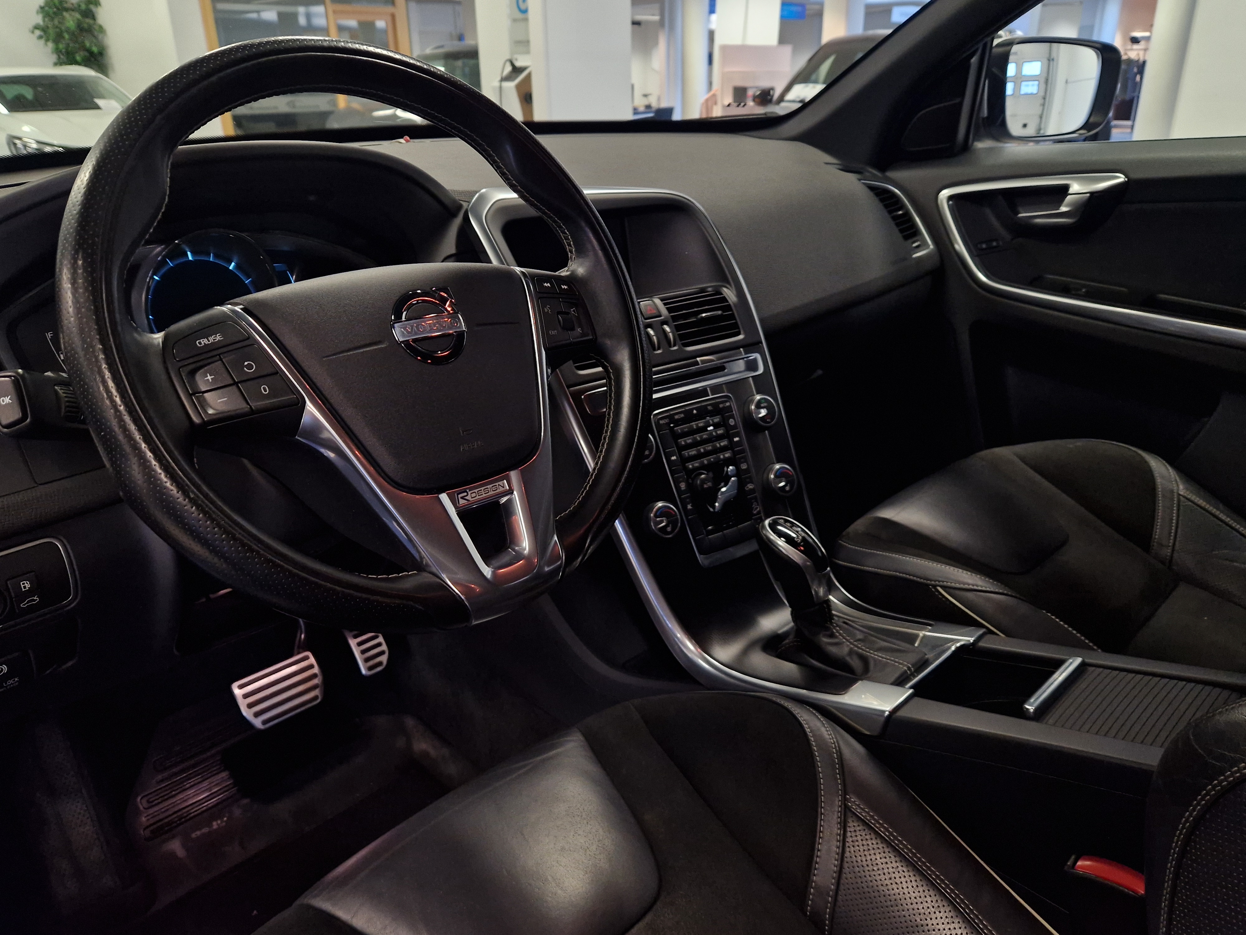 VOLVO XC60 2014
