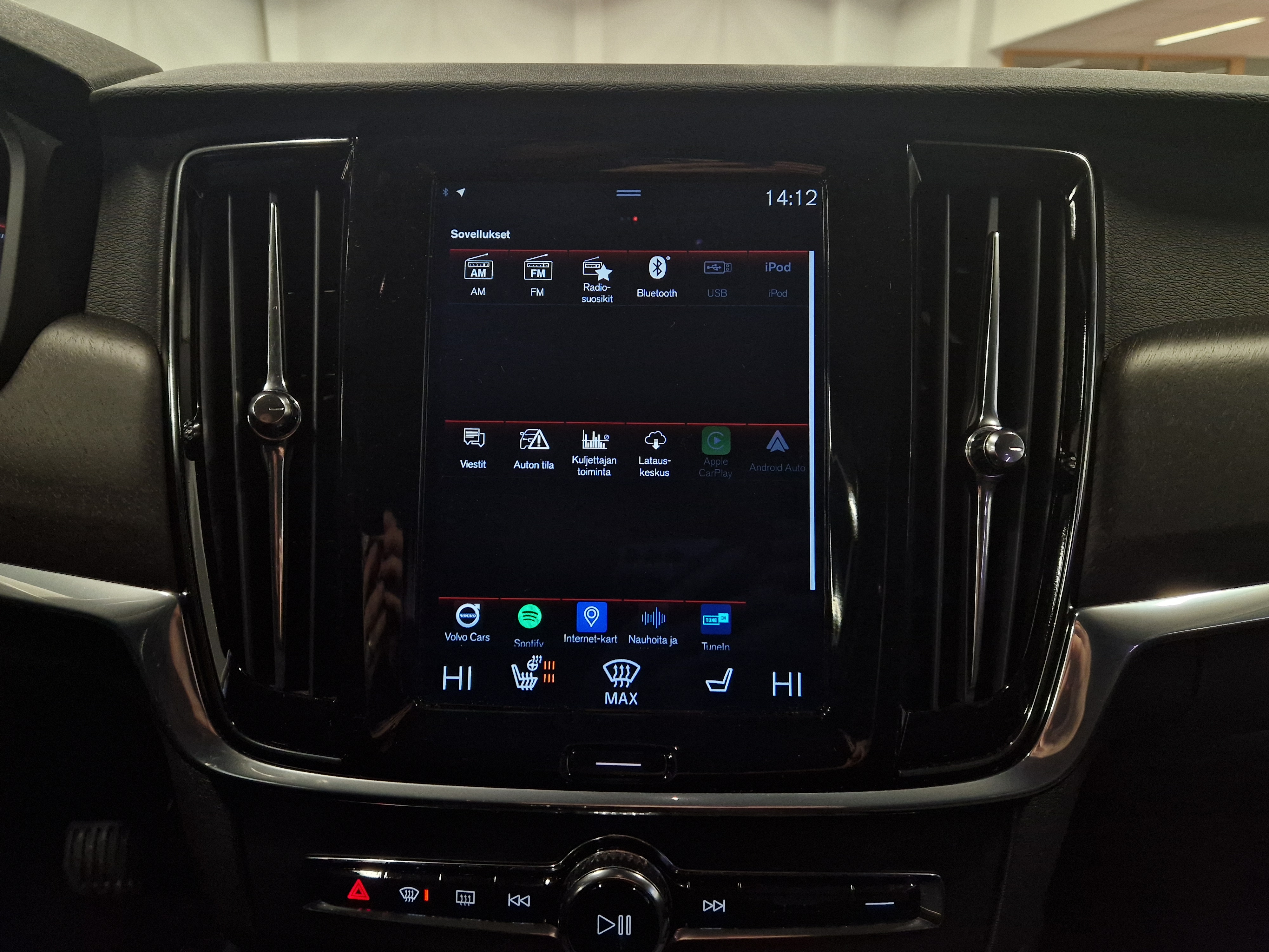 VOLVO V90 Cross Country 2018