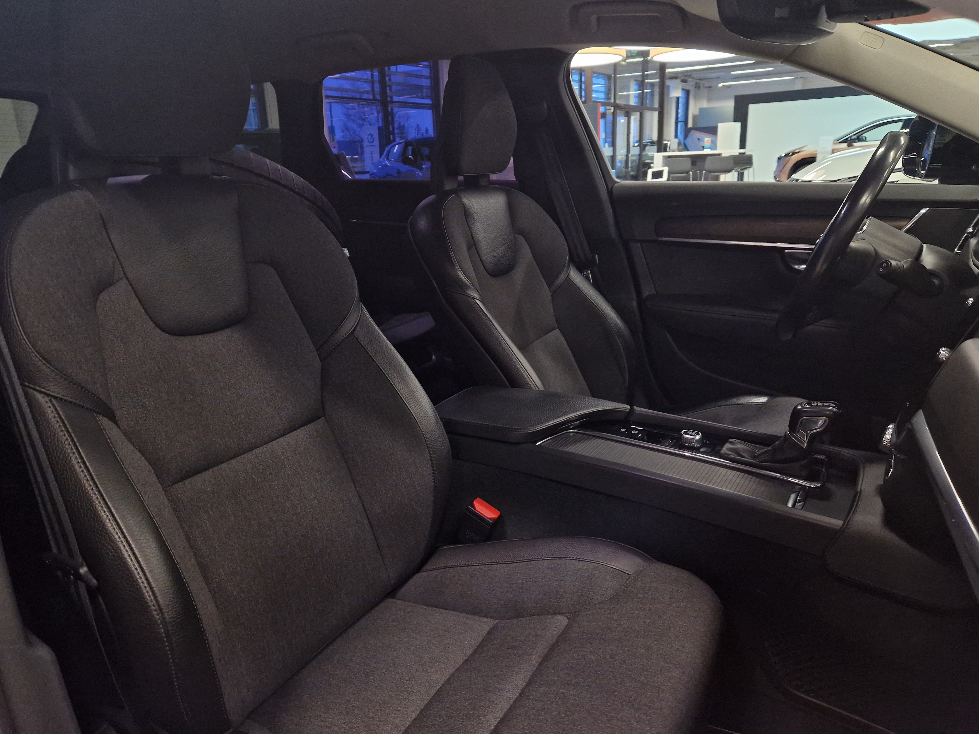 VOLVO V90 Cross Country 2018