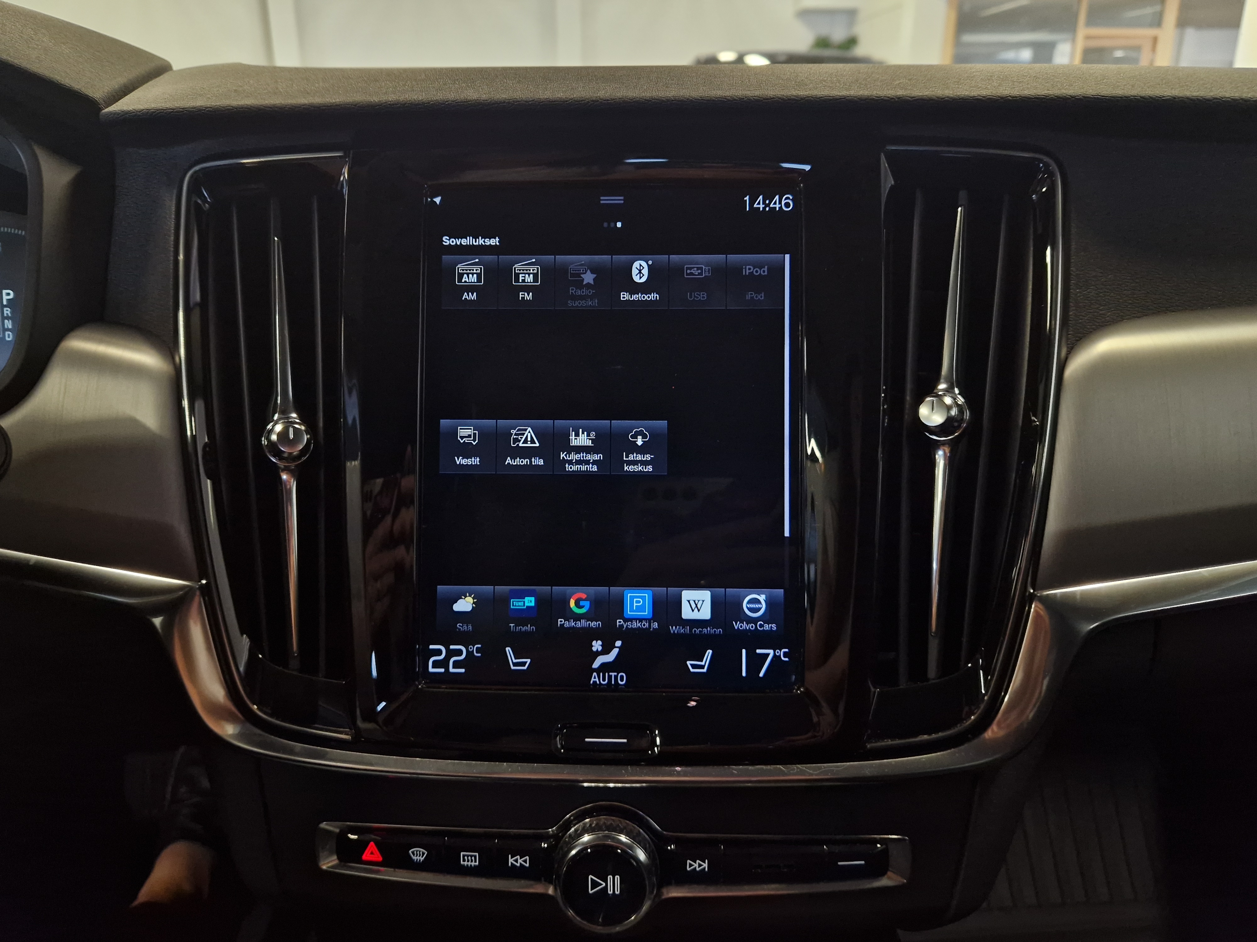 VOLVO V90 2019