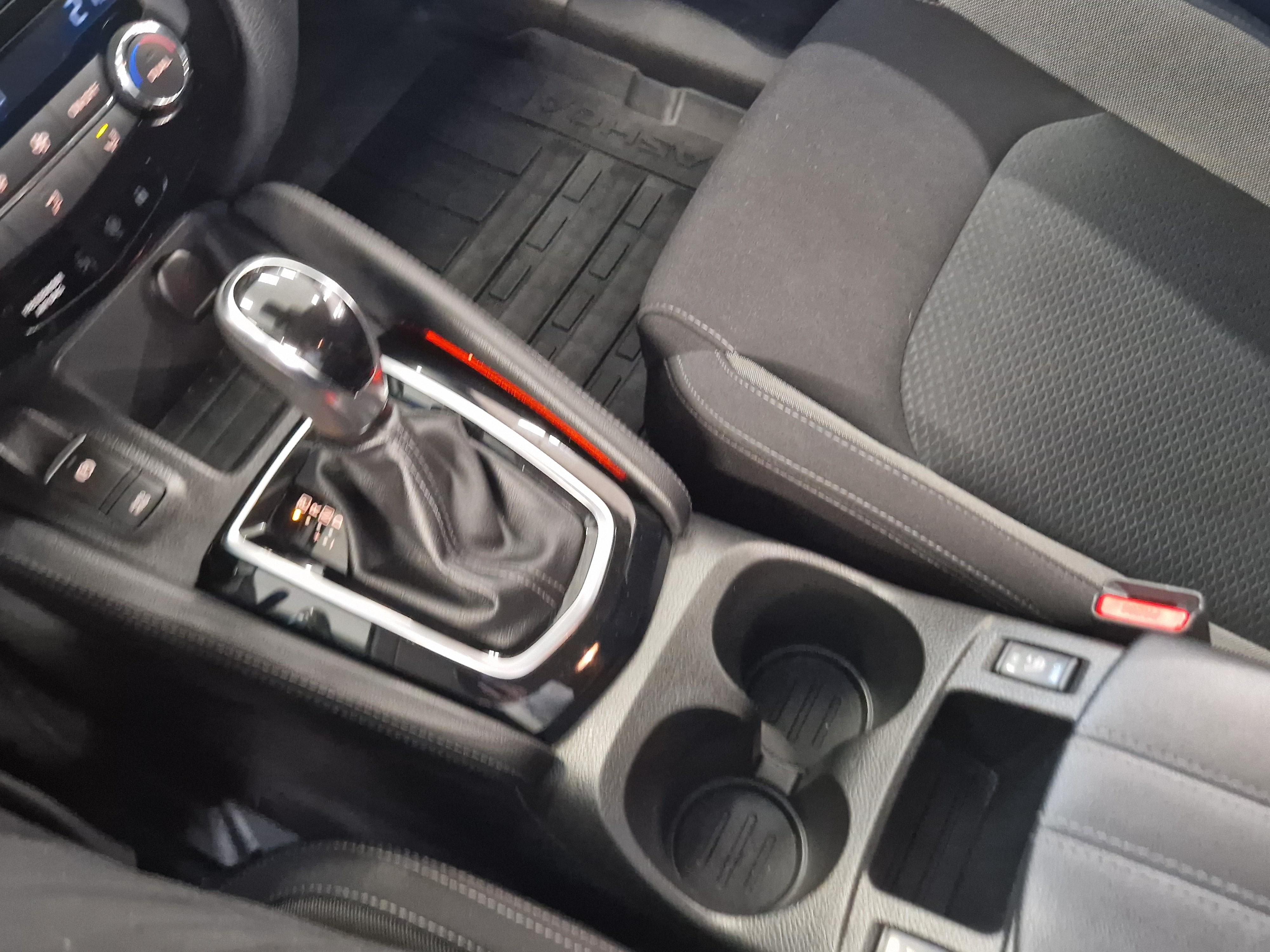 NISSAN Qashqai 2020