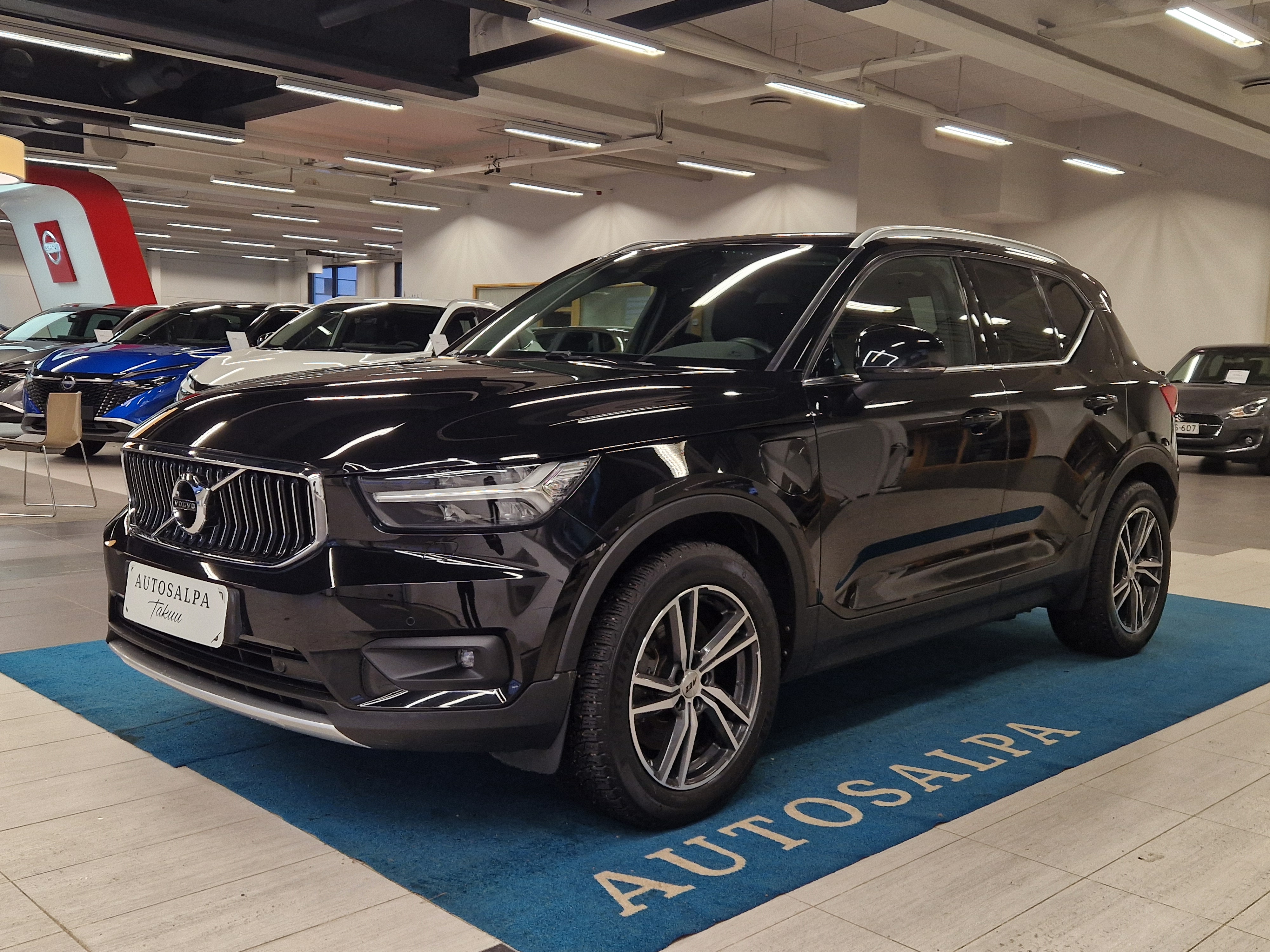 VOLVO XC40 2021