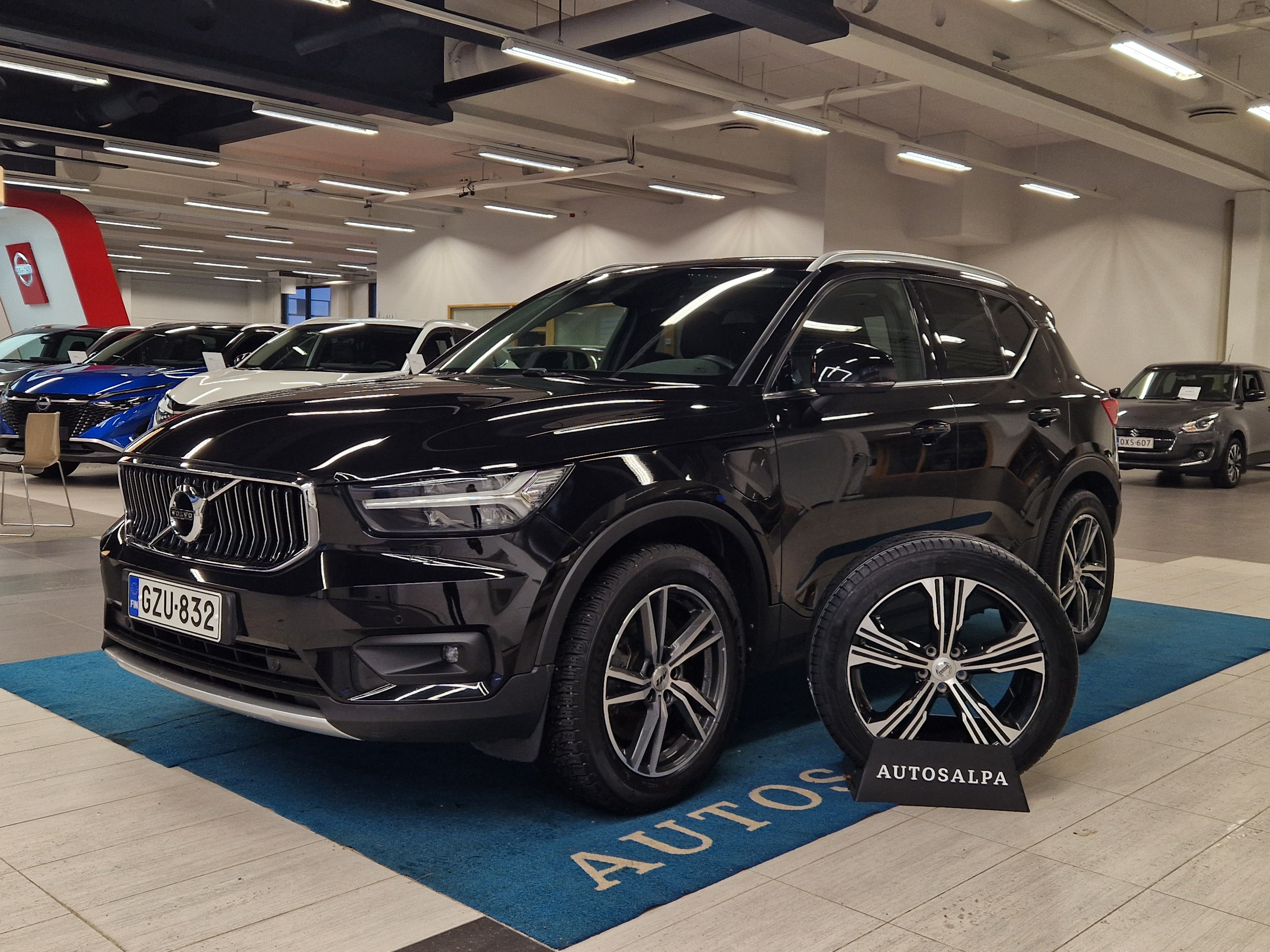 VOLVO XC40 2021