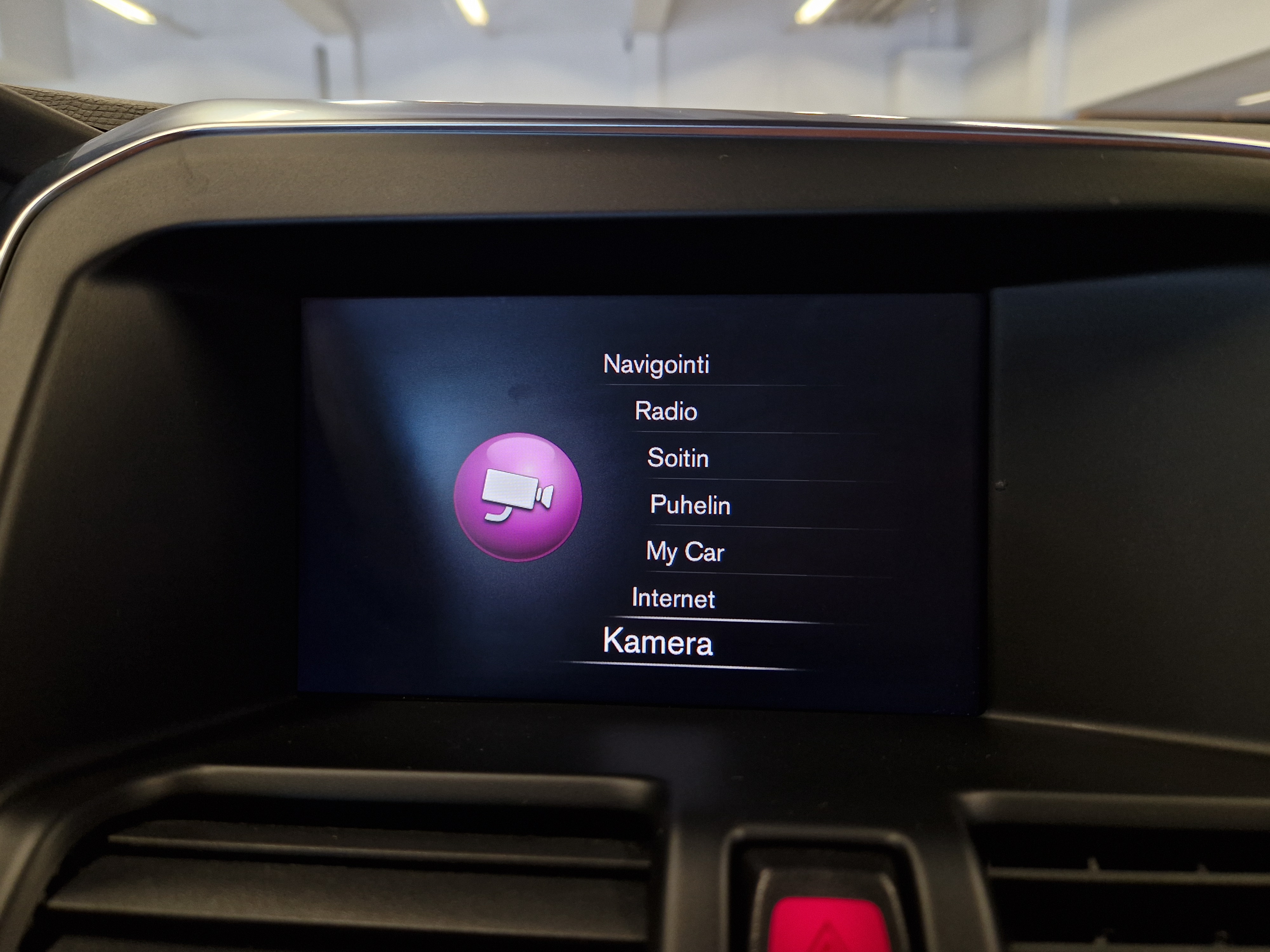 VOLVO XC60 2017
