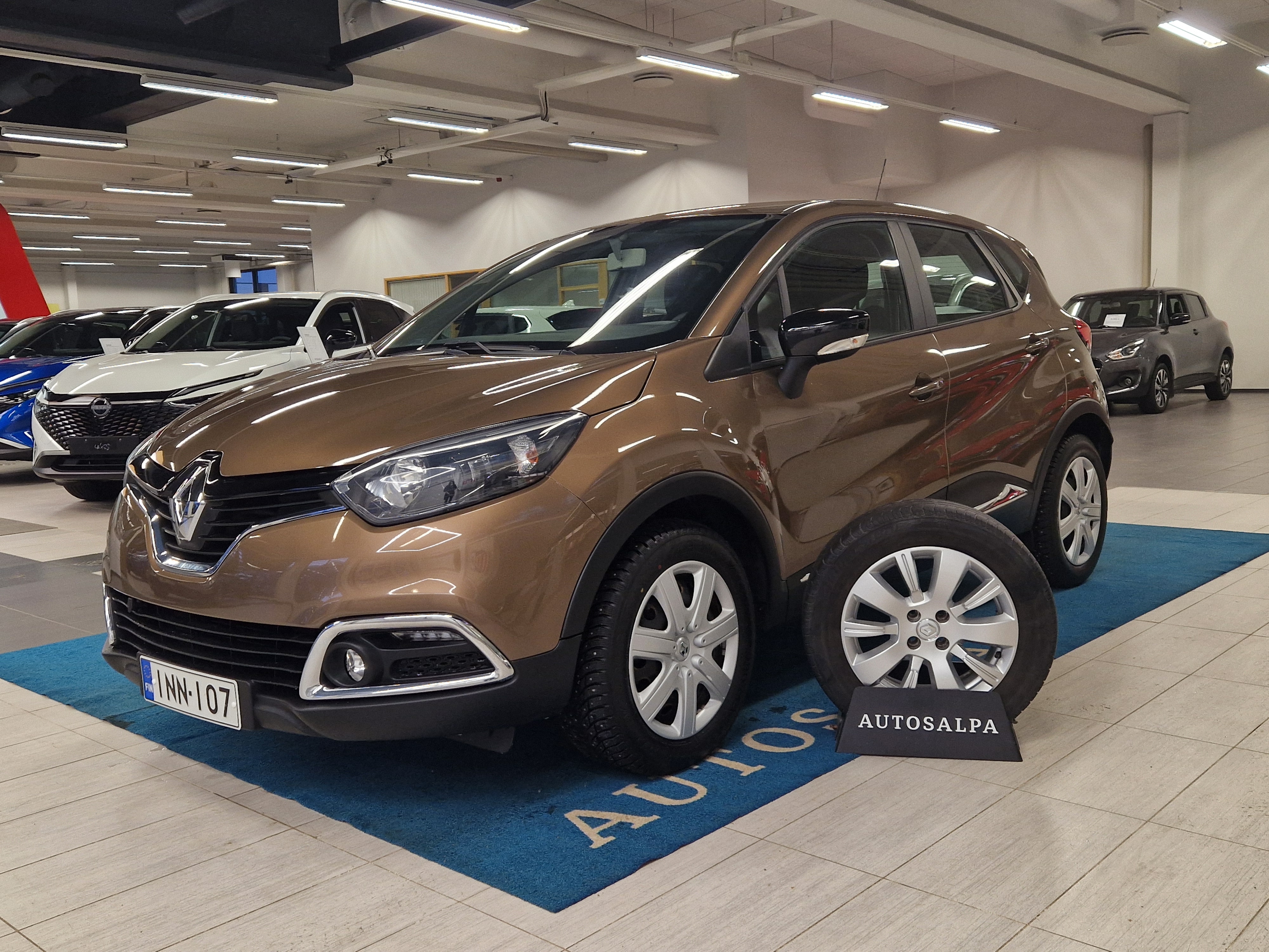 RENAULT Captur 2016