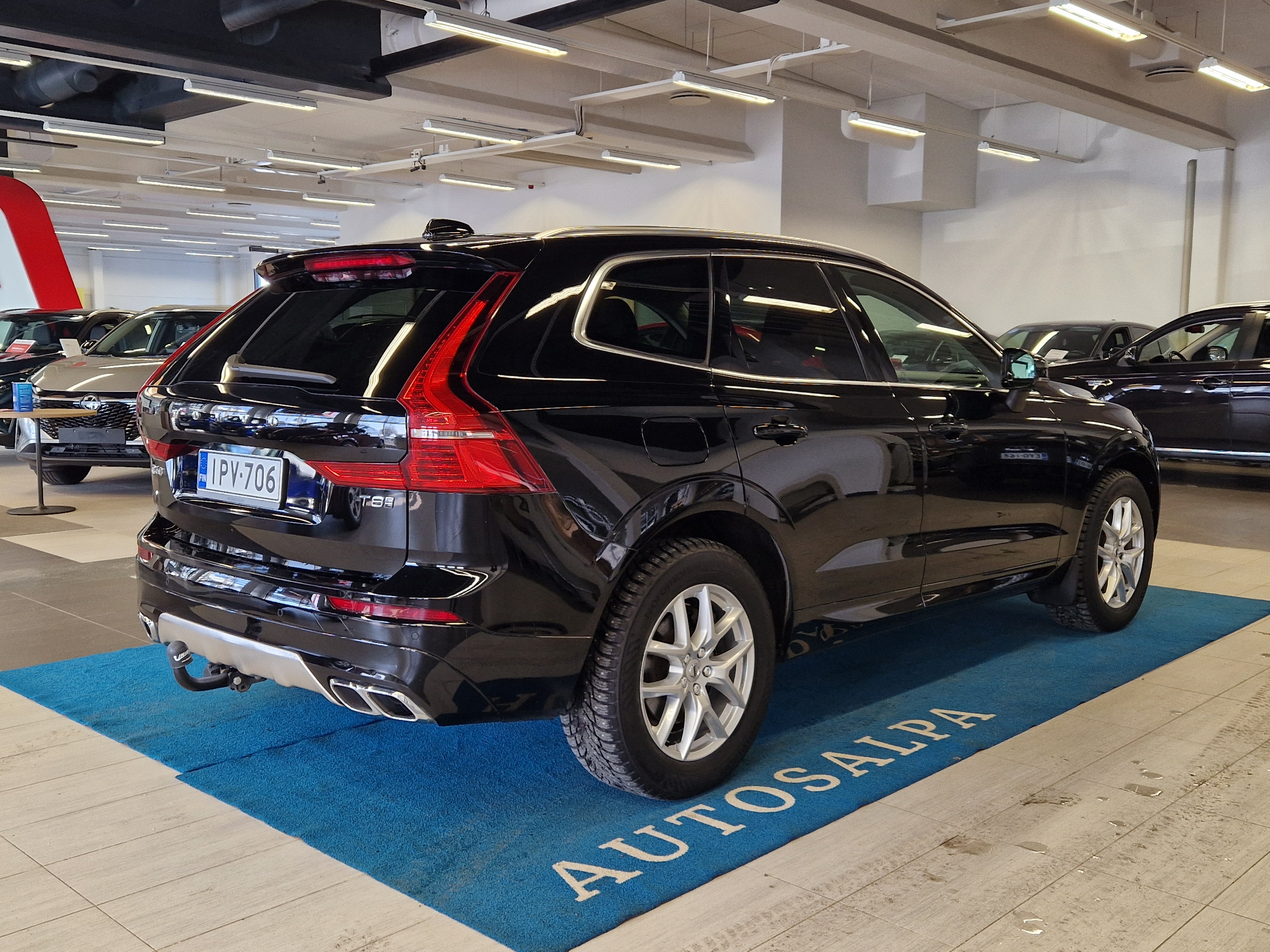 VOLVO XC60 2019
