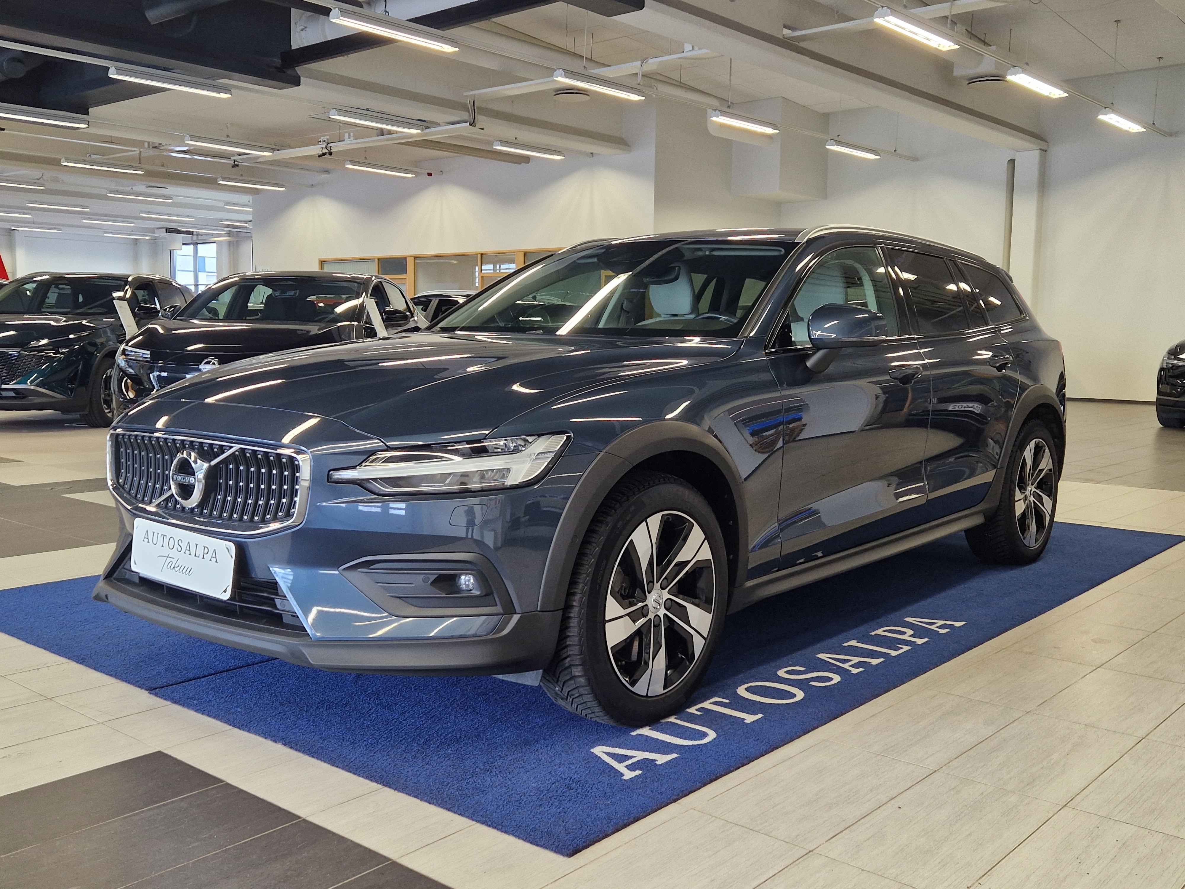VOLVO V60 Cross Country 2022