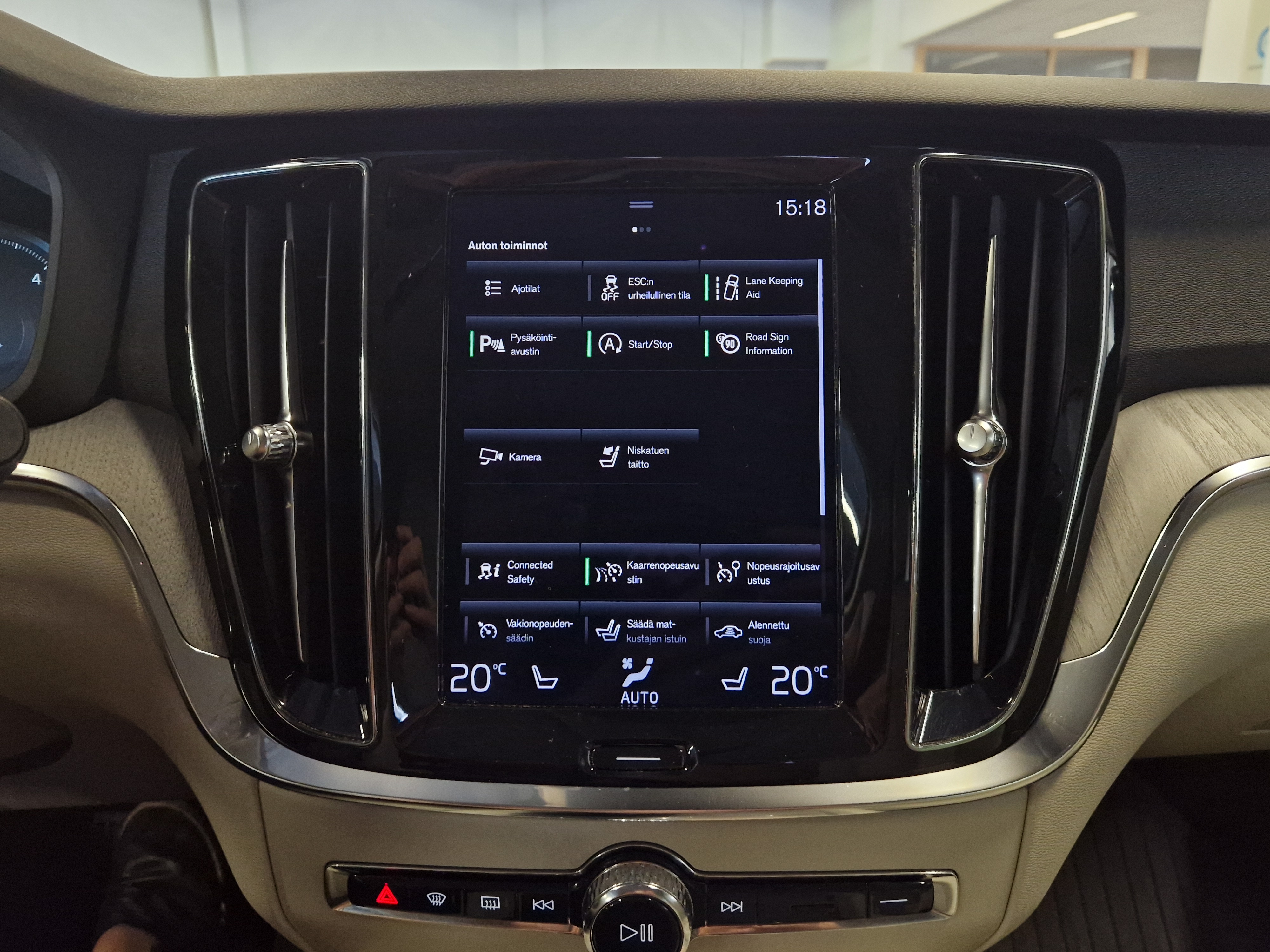 VOLVO V60 Cross Country 2022