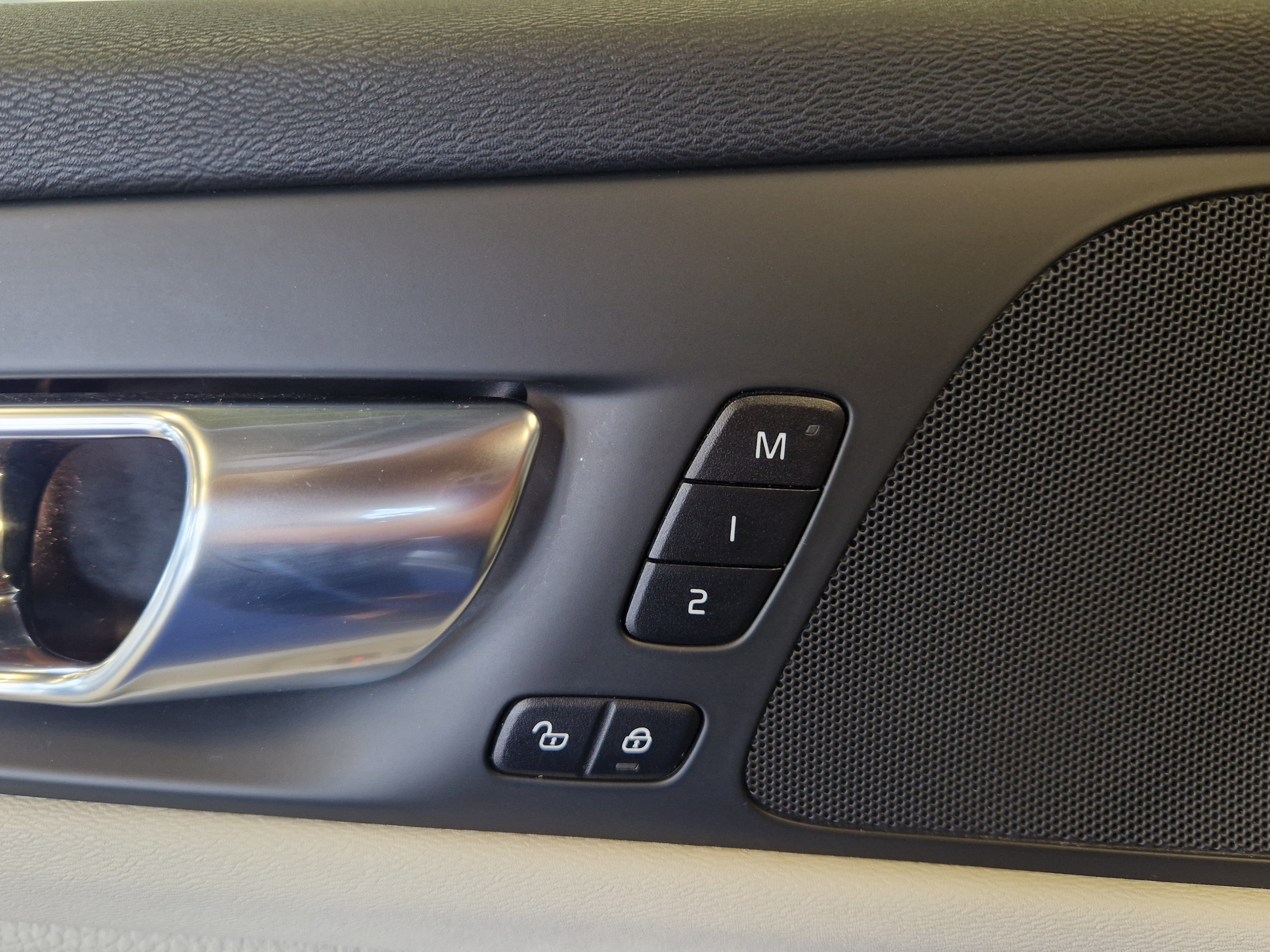 VOLVO V60 Cross Country 2022