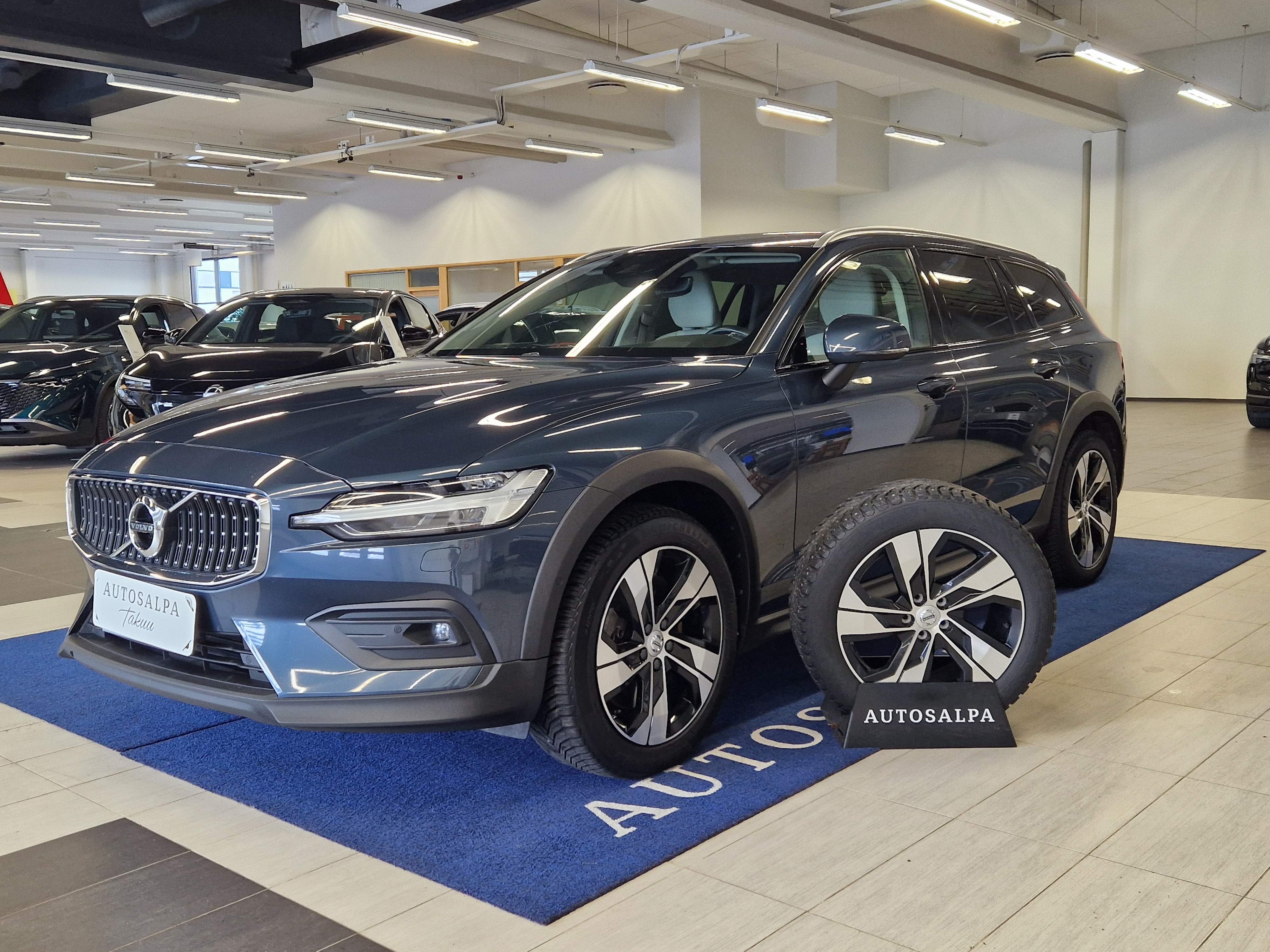 VOLVO V60 Cross Country 2022
