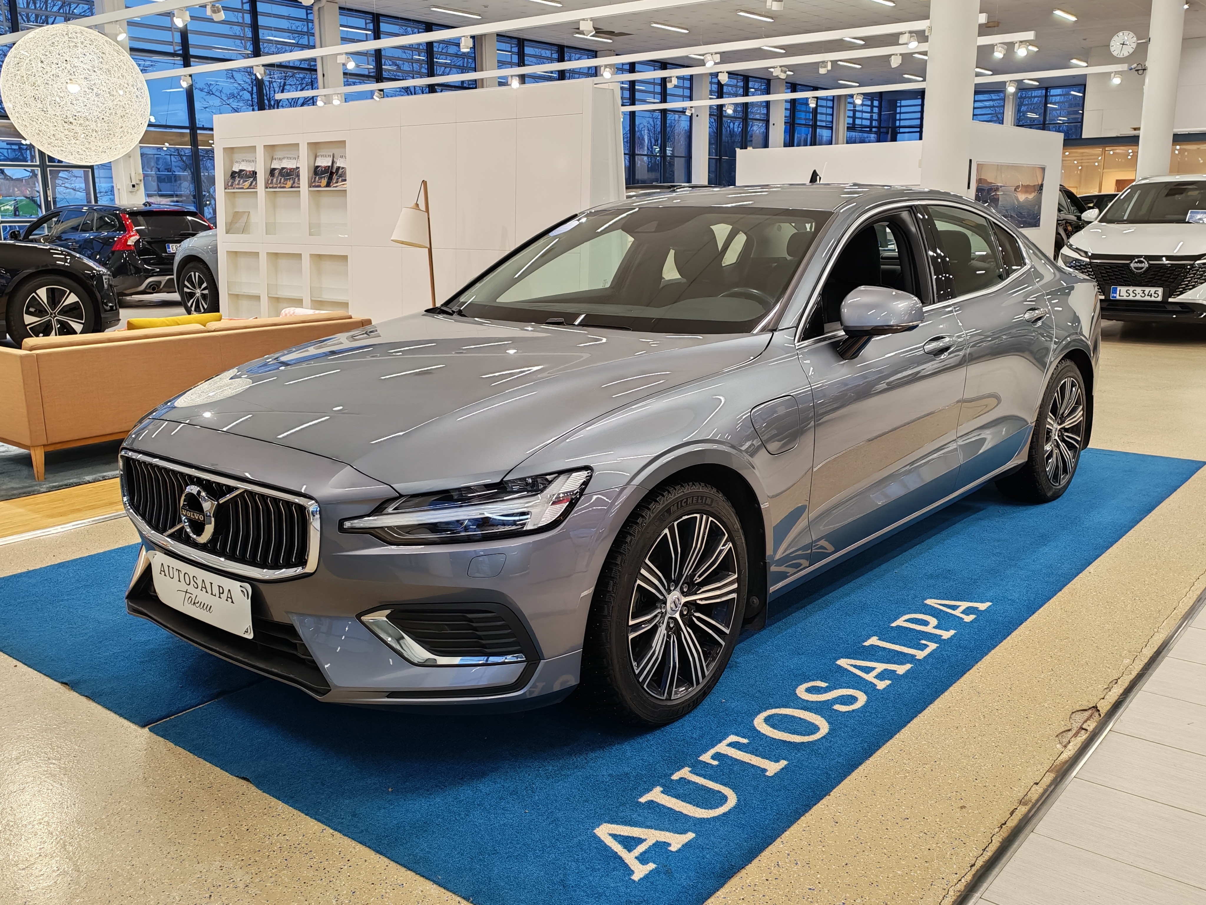 VOLVO S60 2022