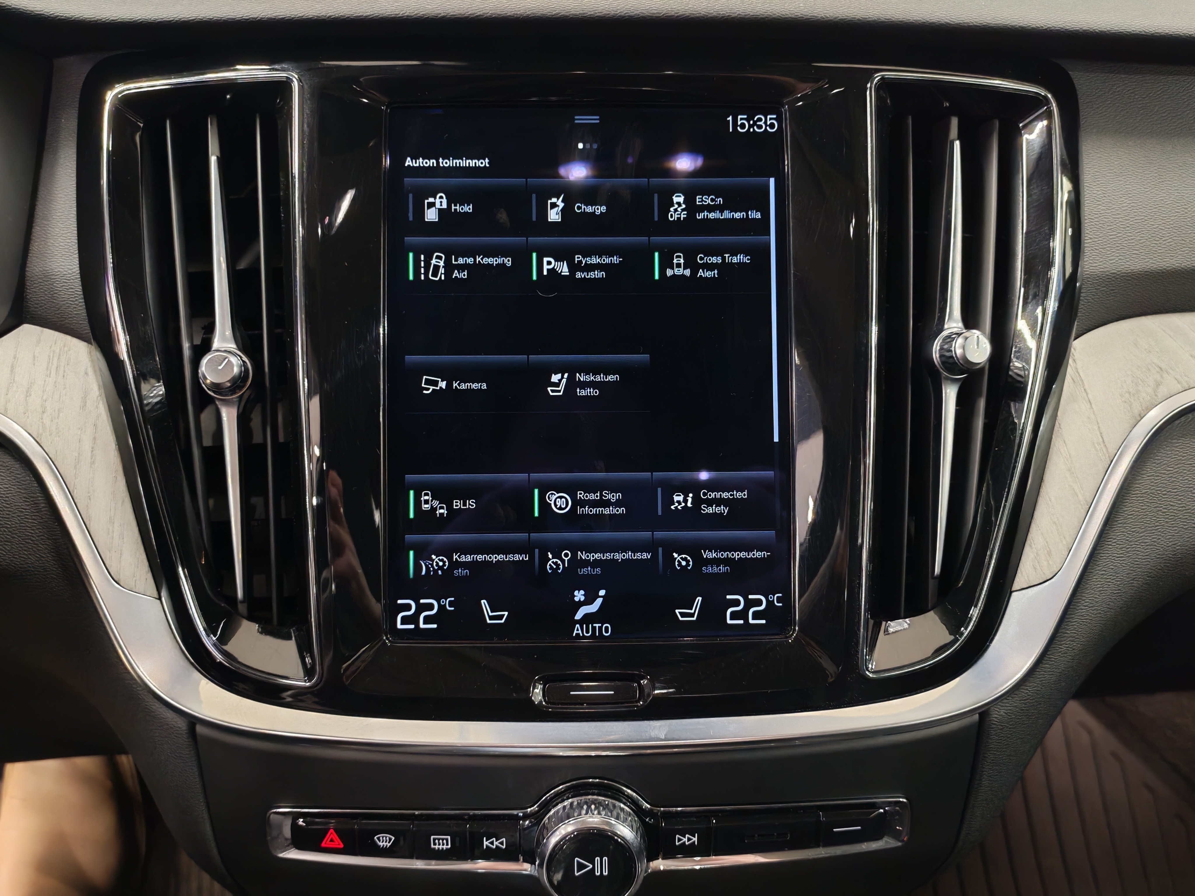 VOLVO S60 2022
