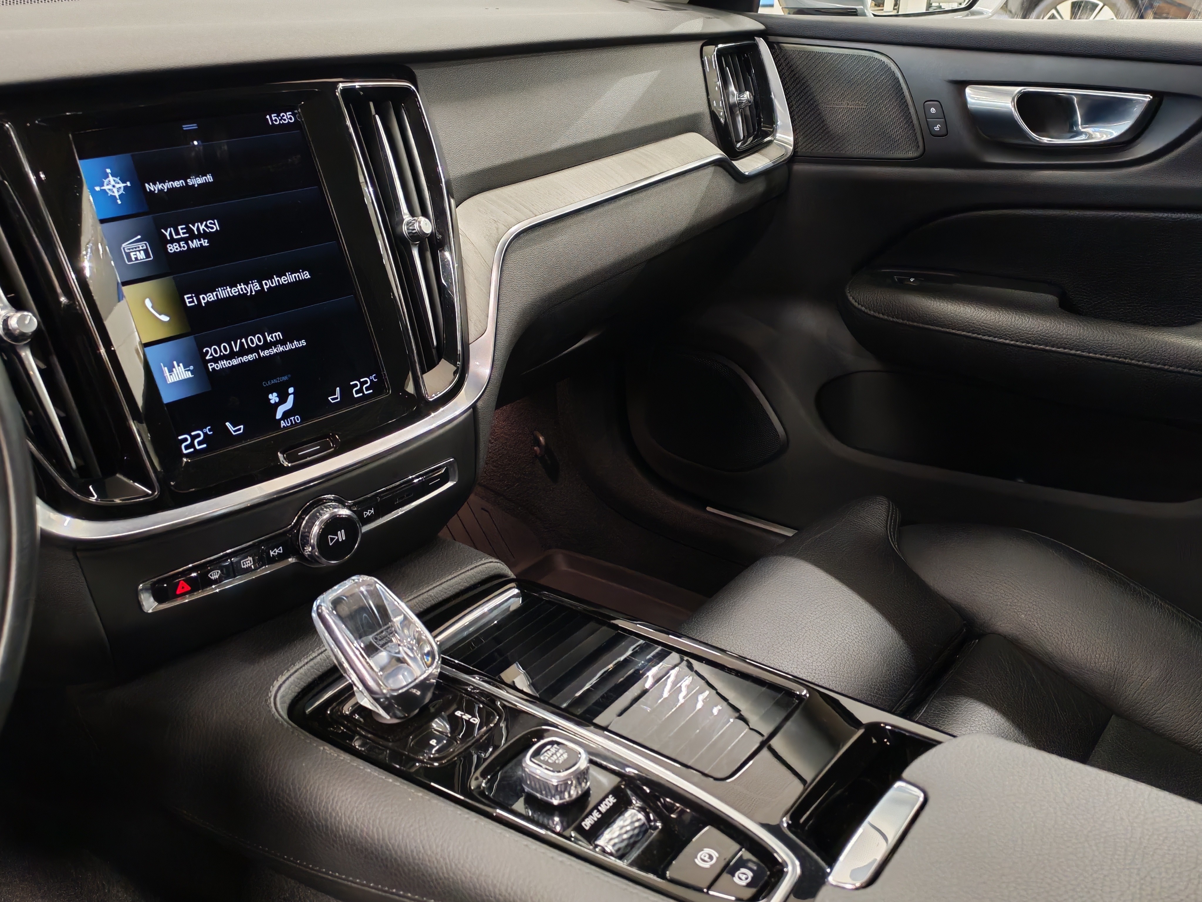 VOLVO S60 2022