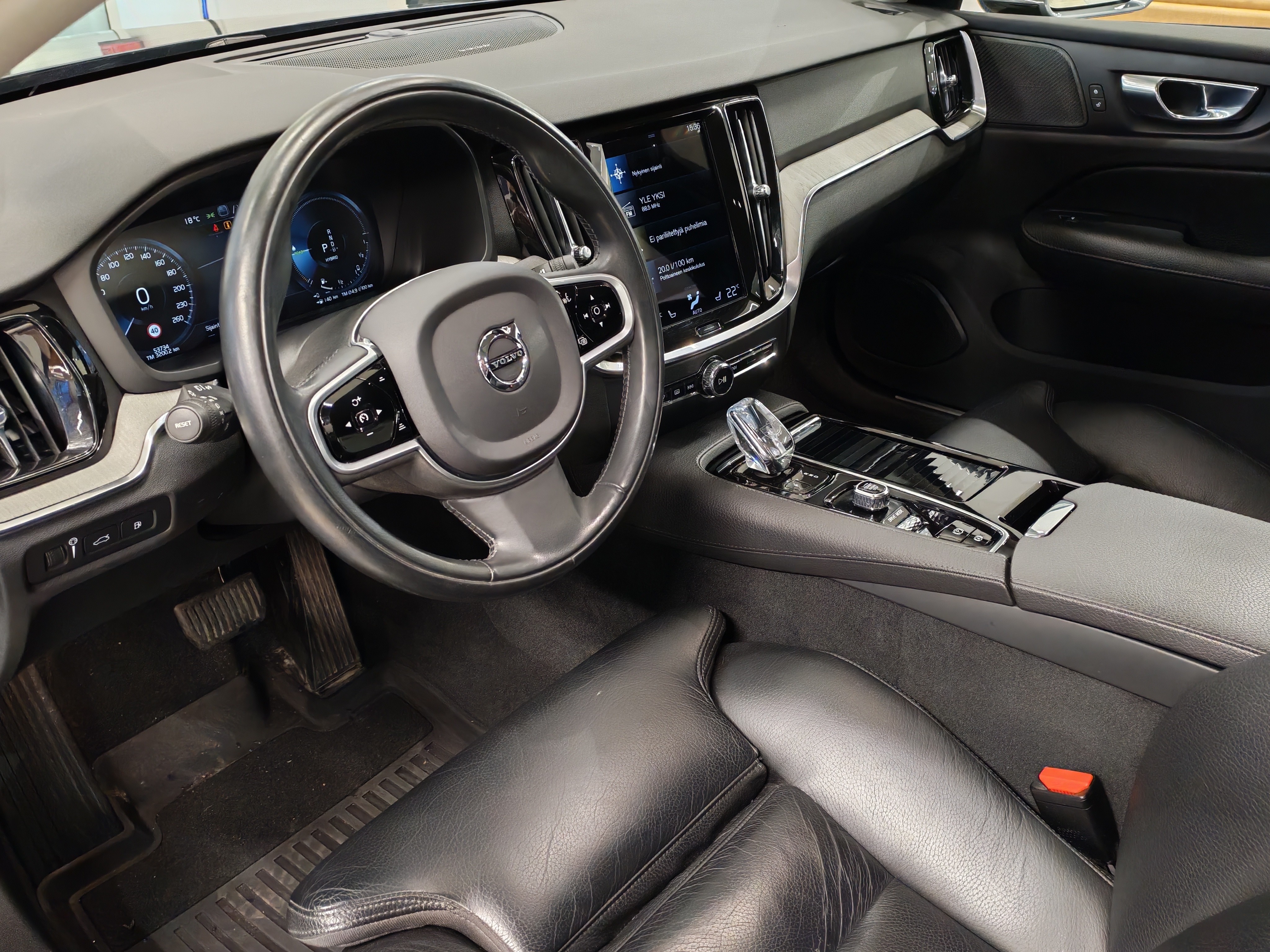 VOLVO S60 2022