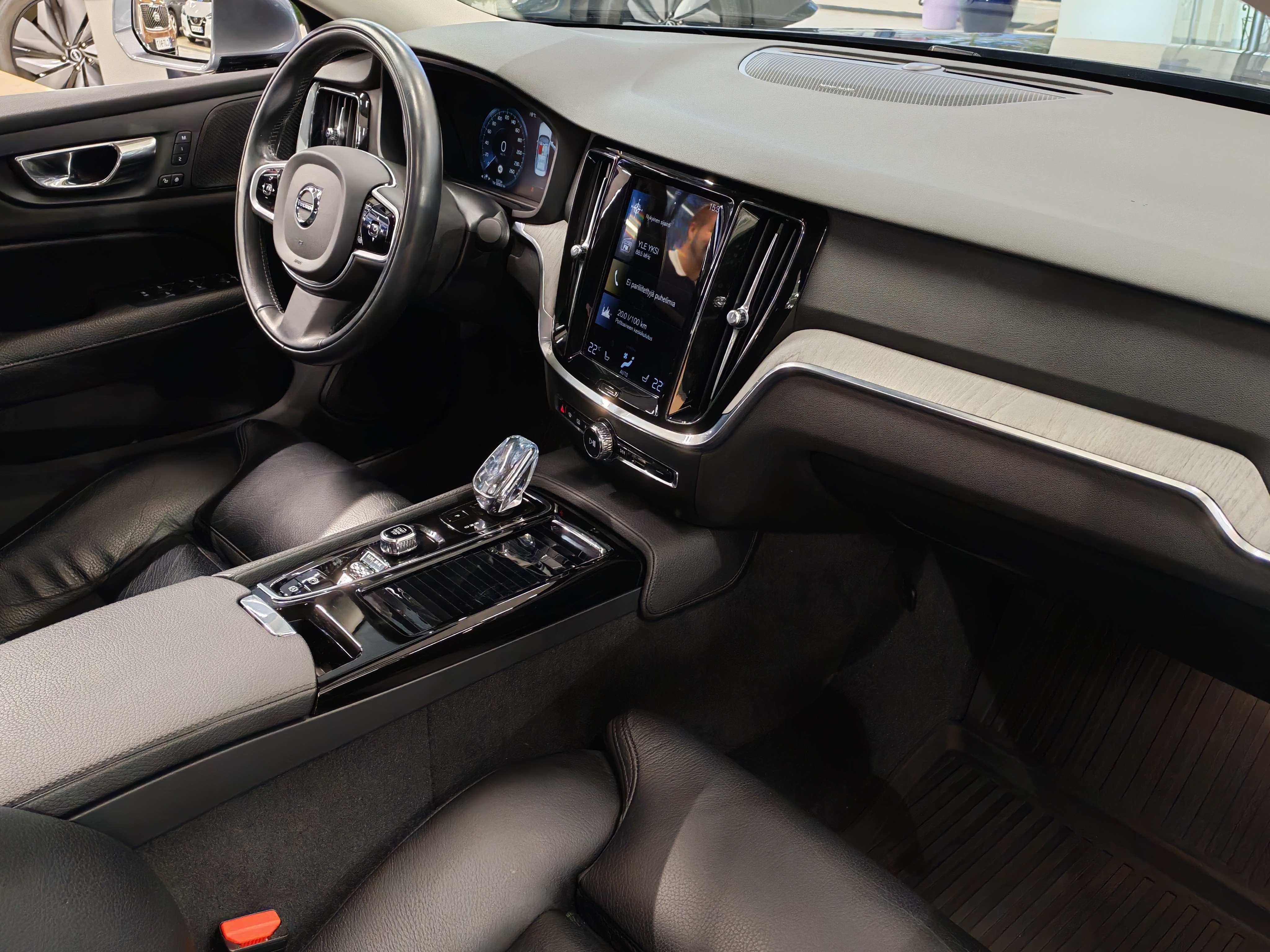 VOLVO S60 2022