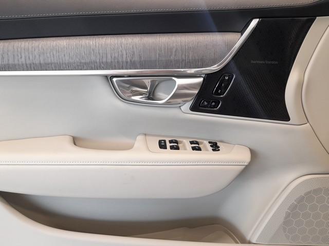 VOLVO V90 Cross Country 2023