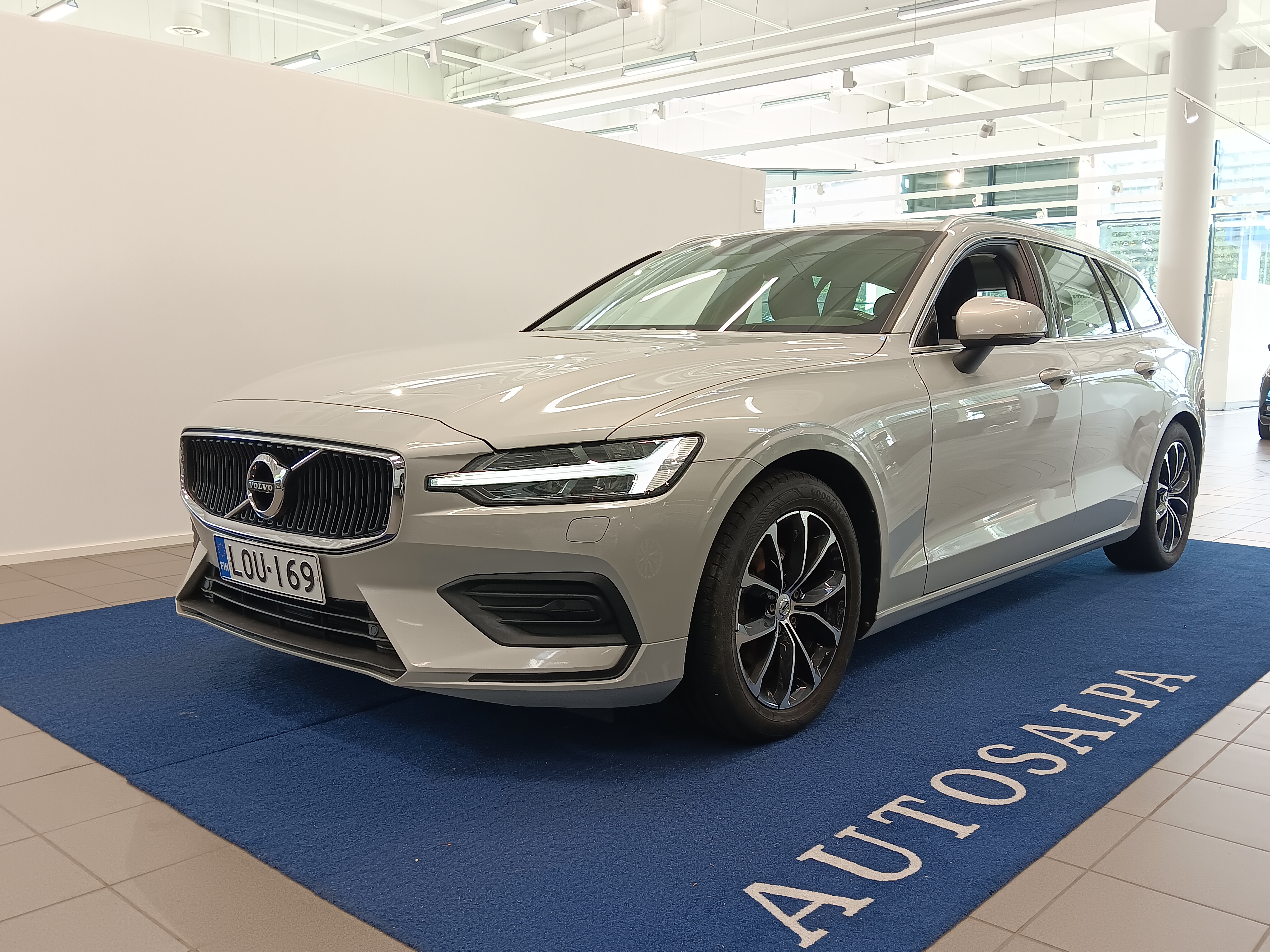 VOLVO V60 2019