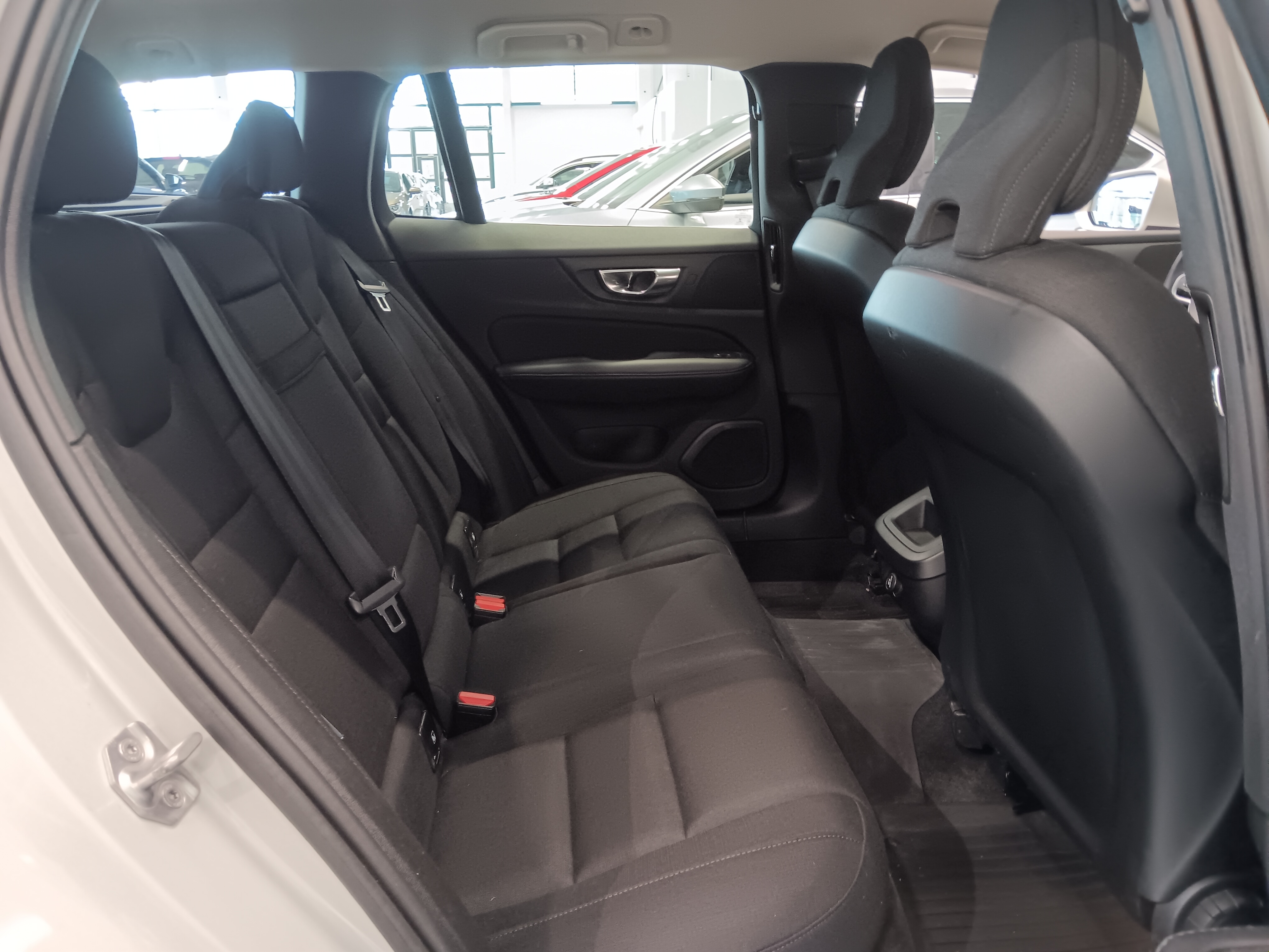 VOLVO V60 2019