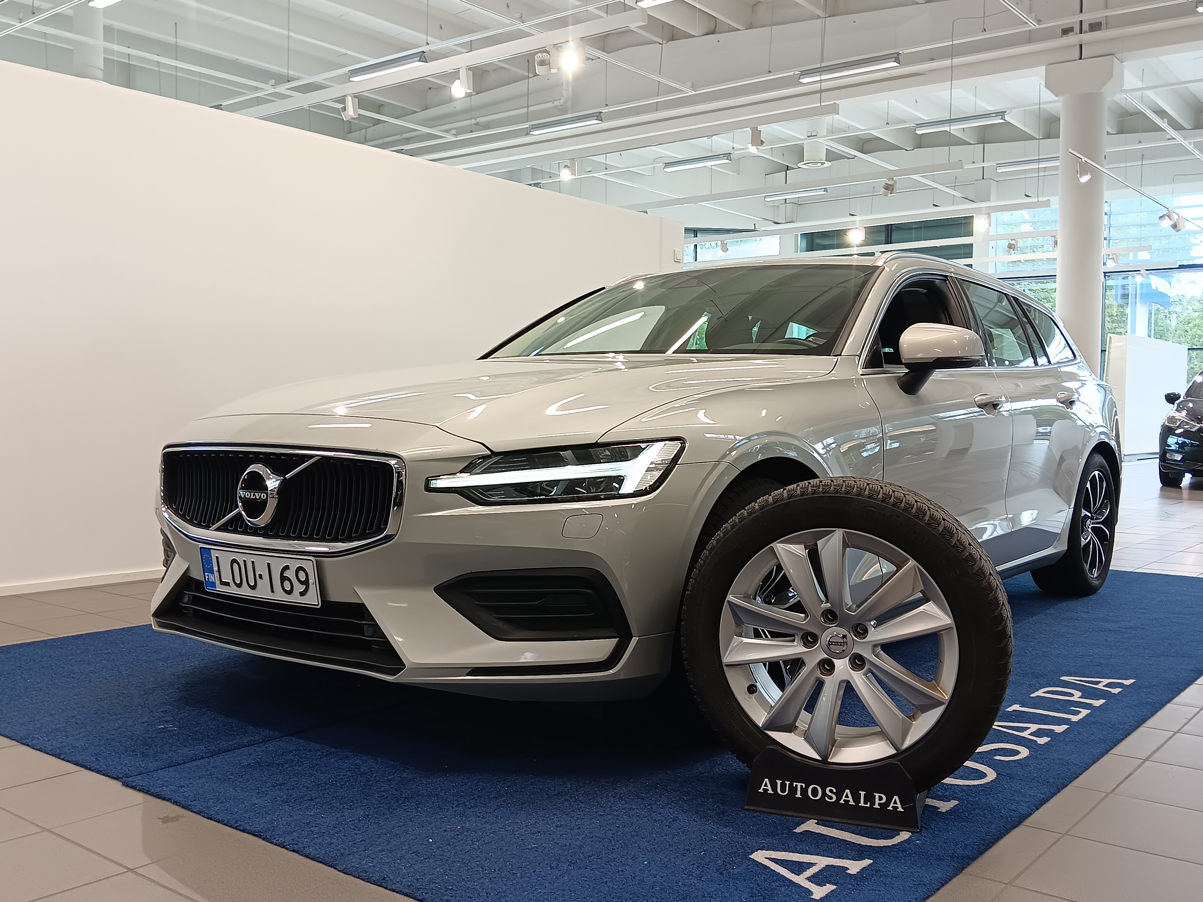 VOLVO V60 2019