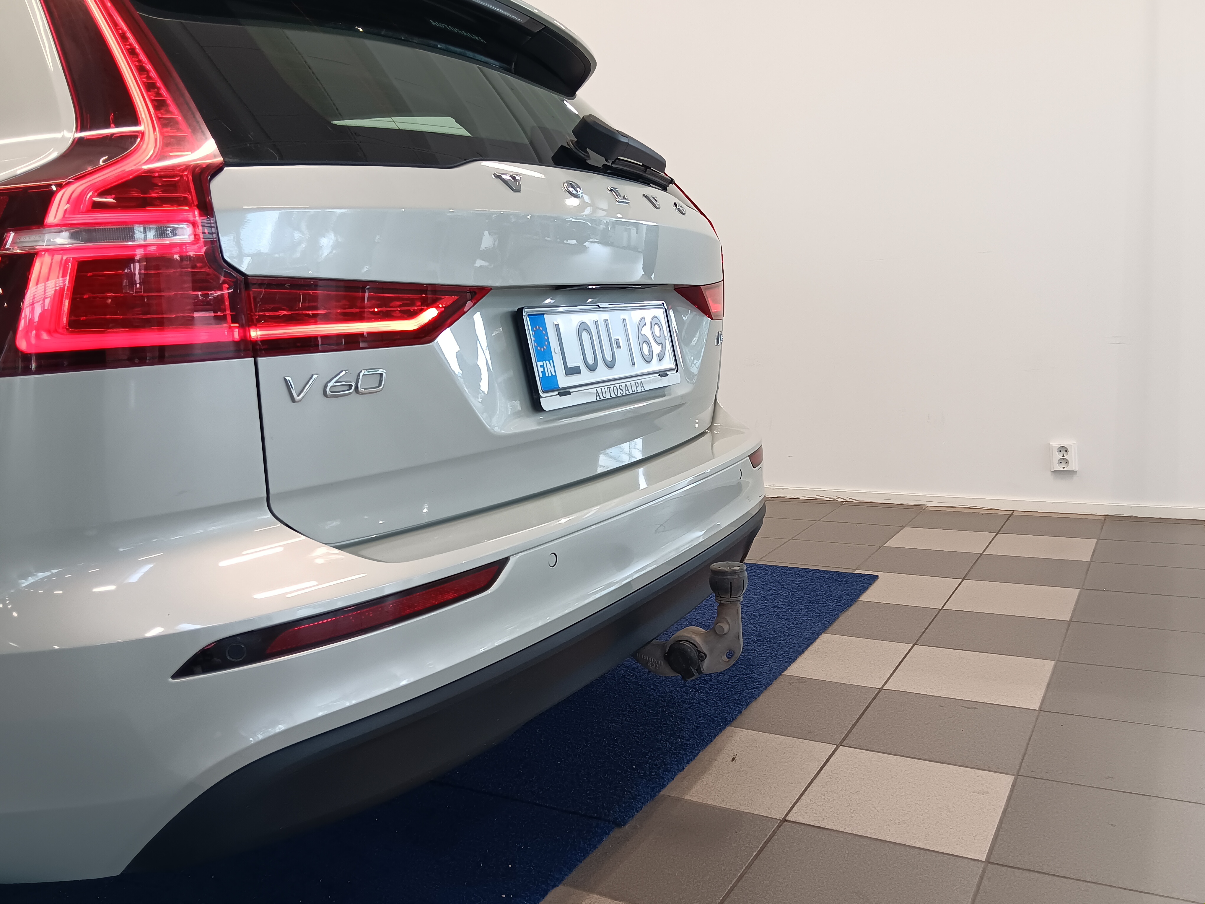 VOLVO V60 2019