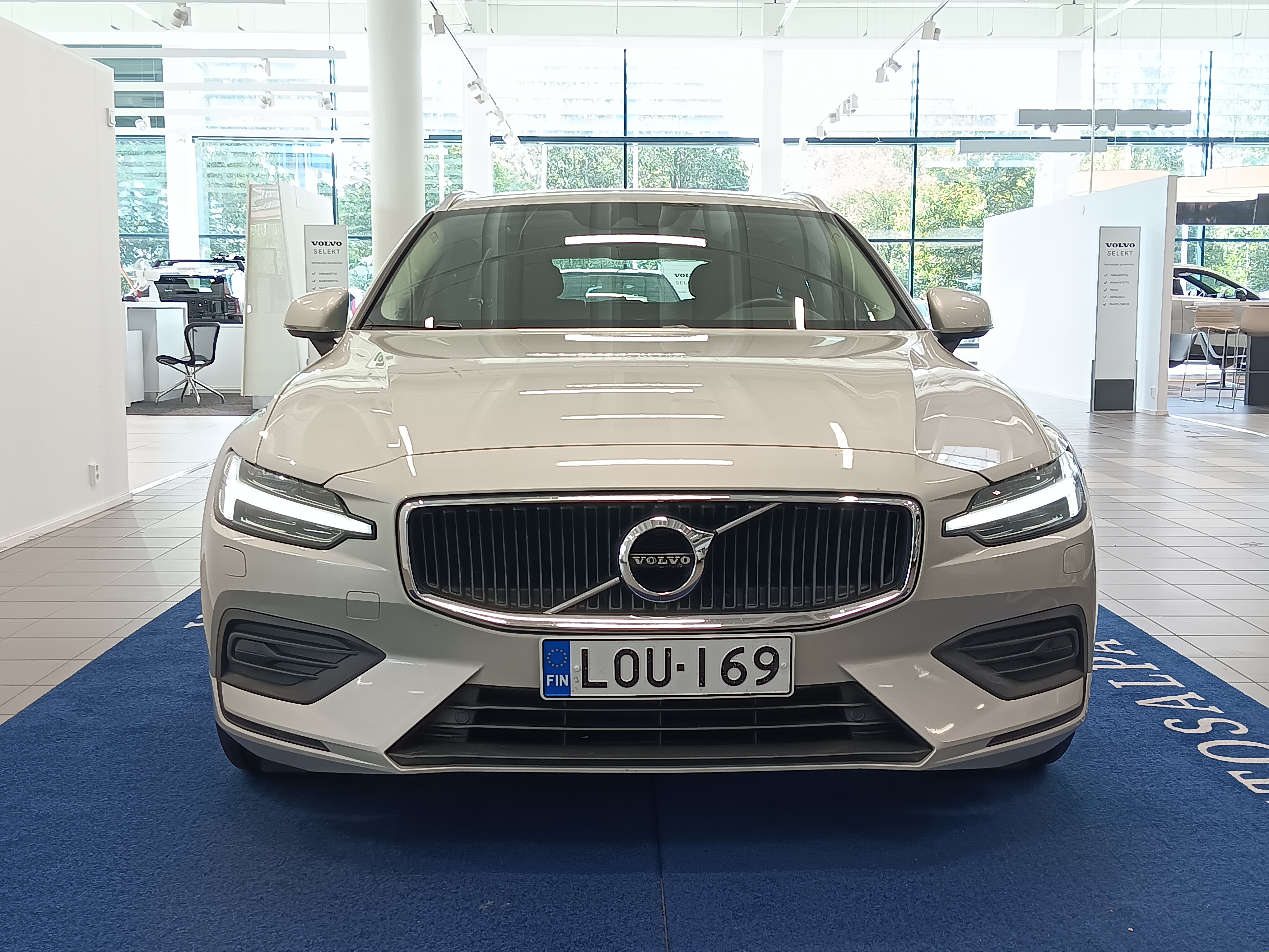 VOLVO V60 2019