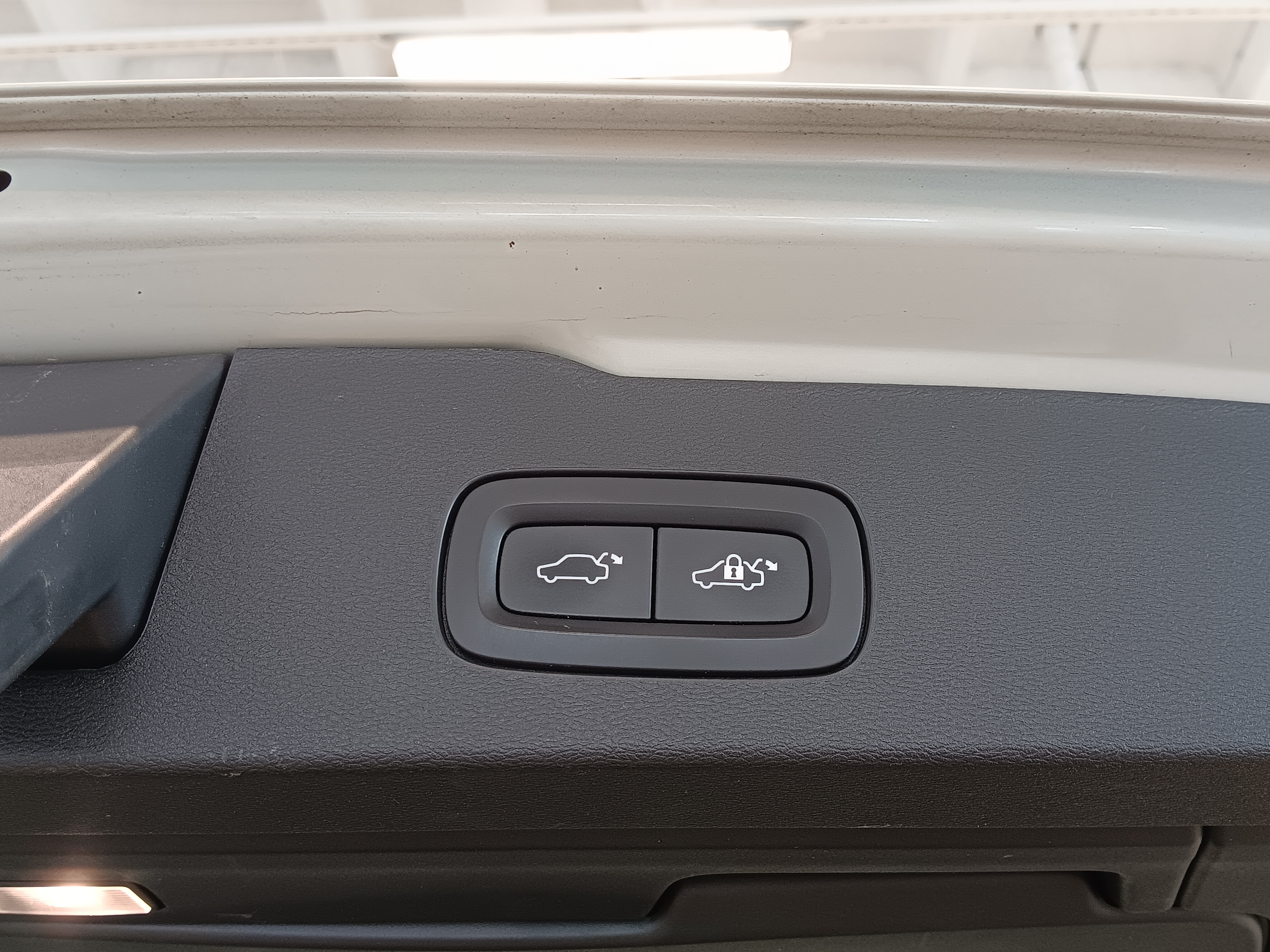 VOLVO V60 2019