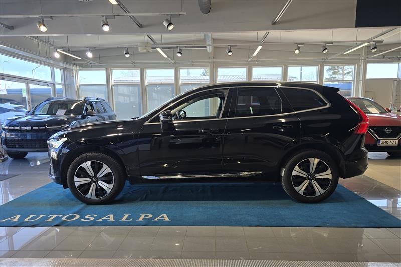 VOLVO XC60 2023
