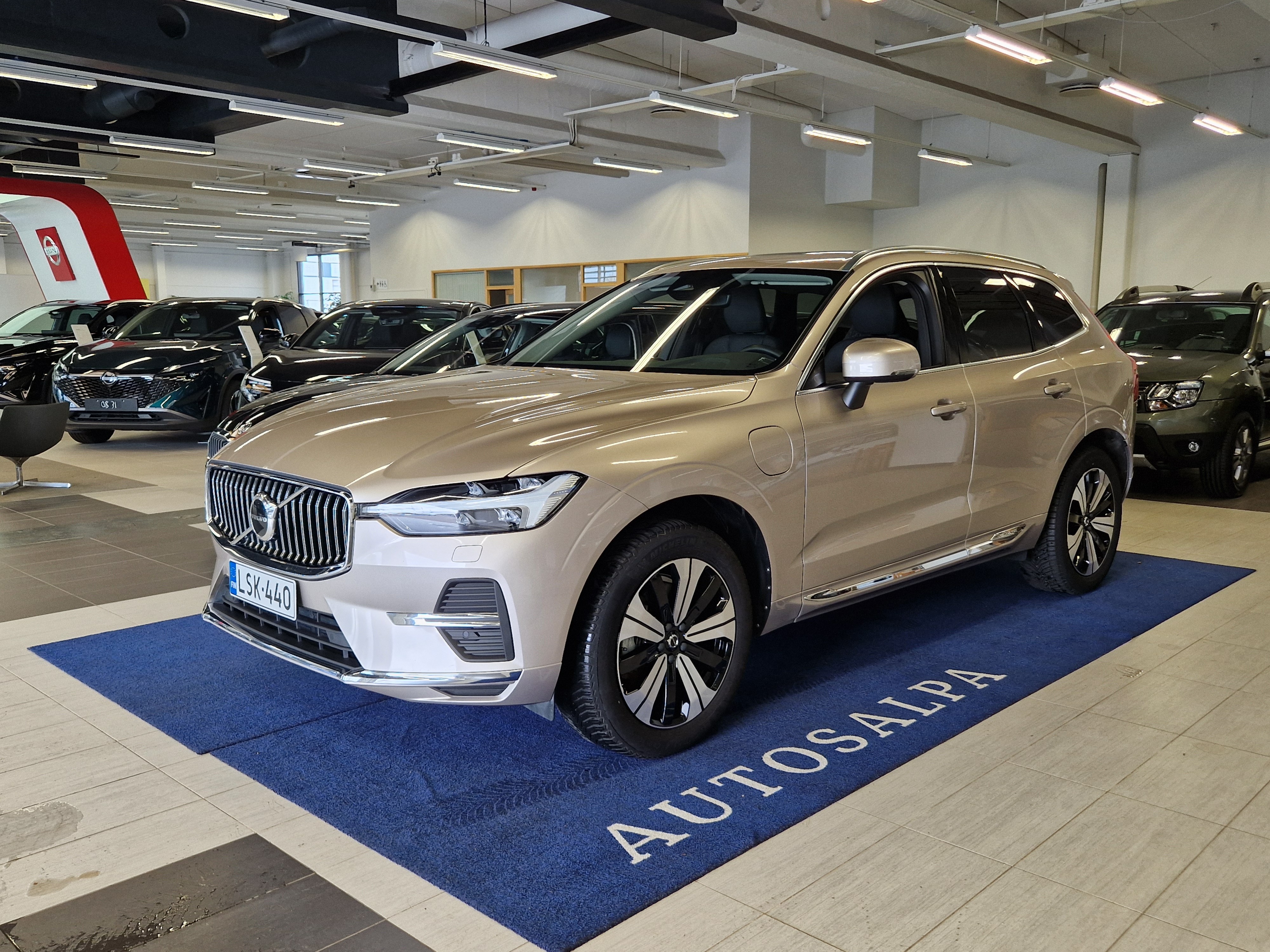 VOLVO XC60 2024