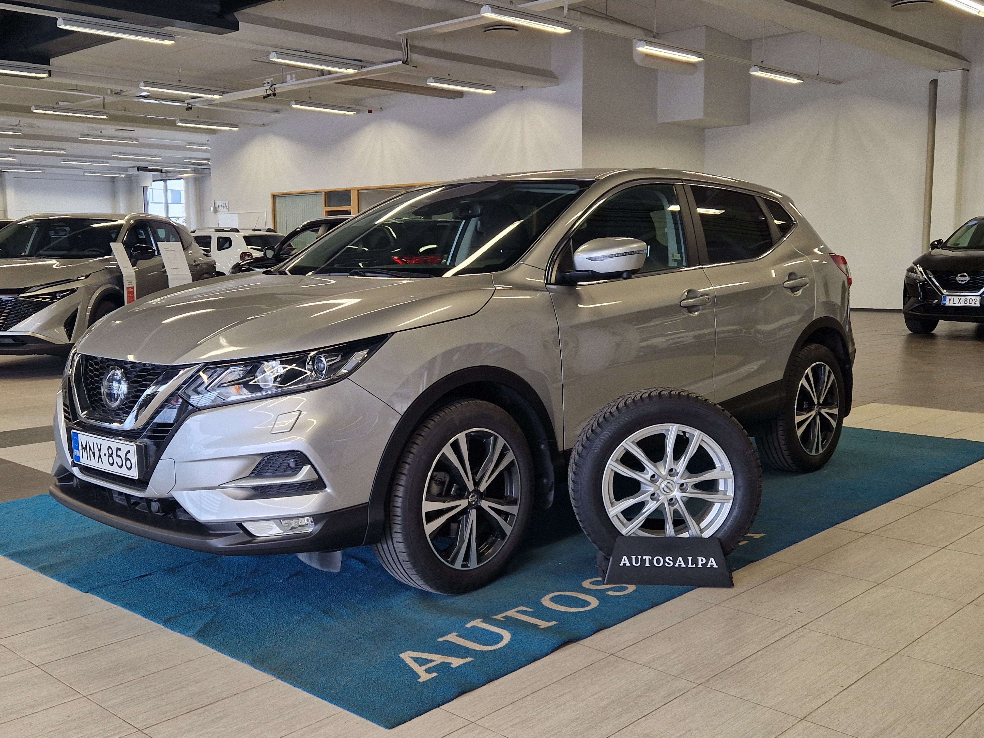 NISSAN Qashqai 2019