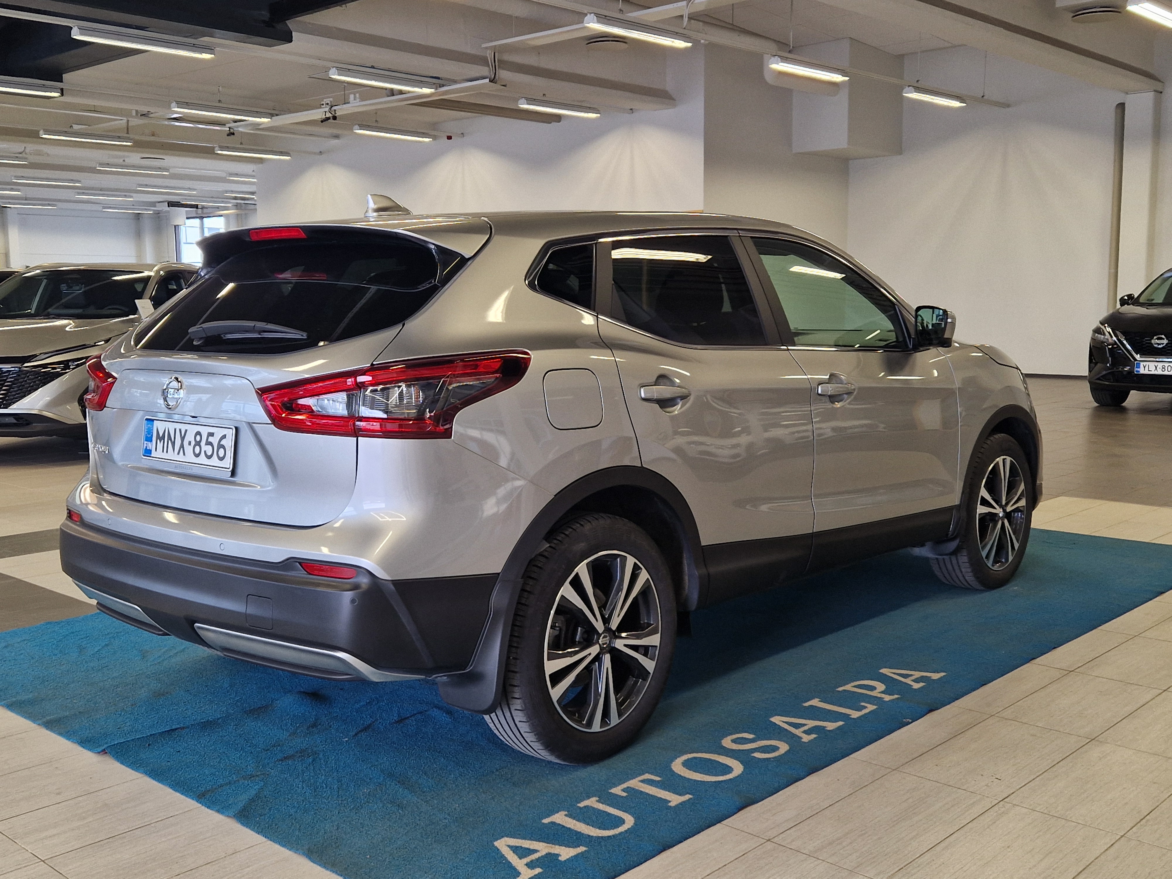 NISSAN Qashqai 2019