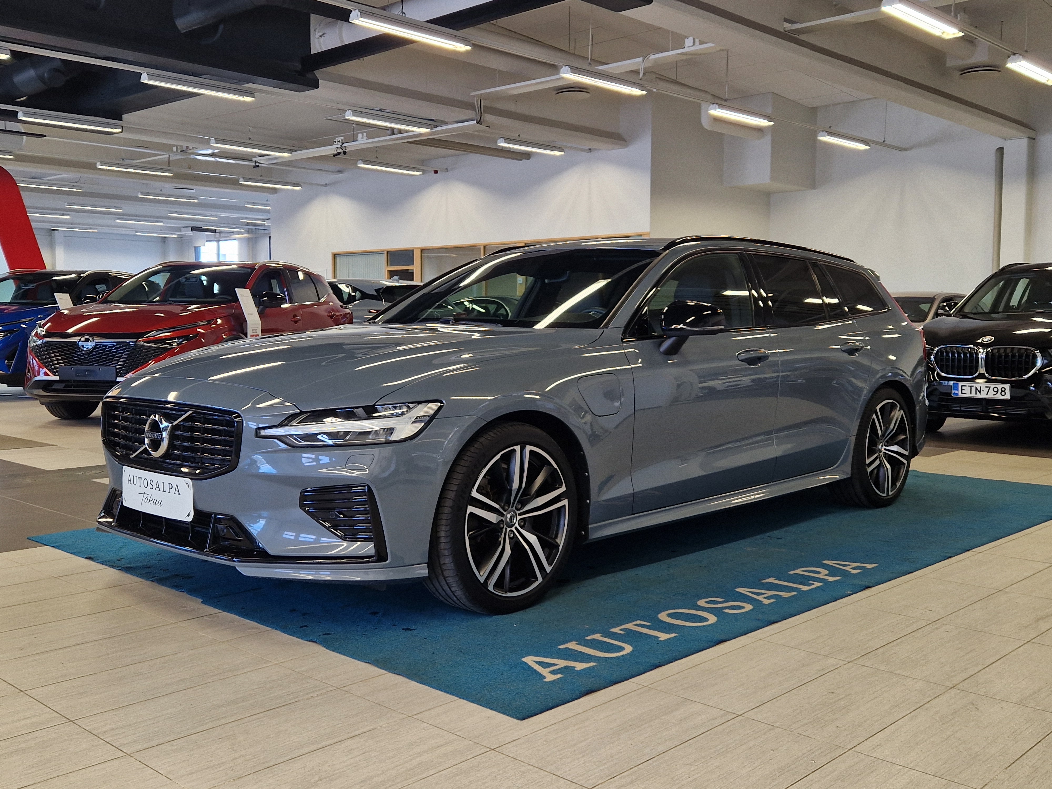 VOLVO V60 2022