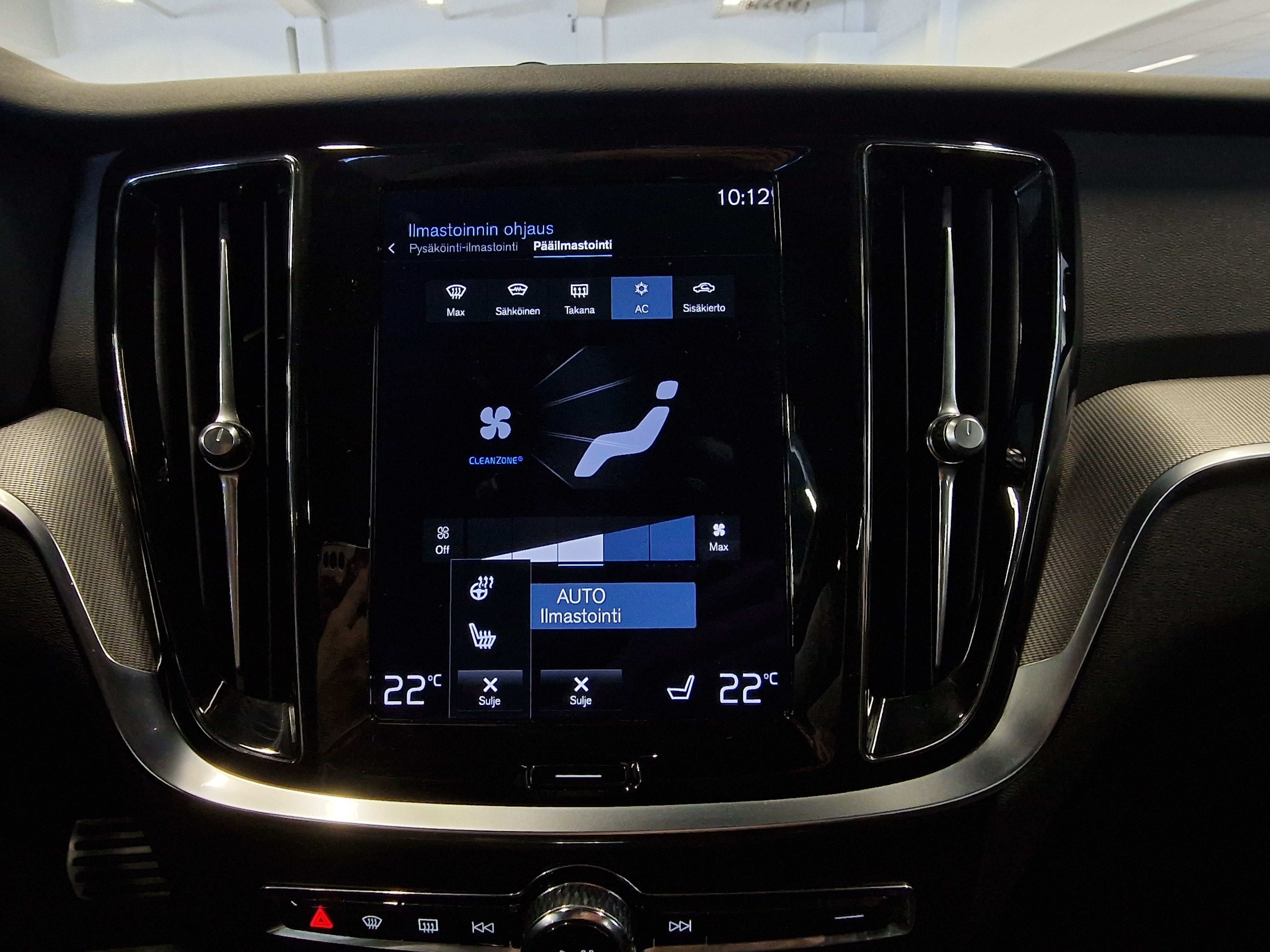 VOLVO V60 2022
