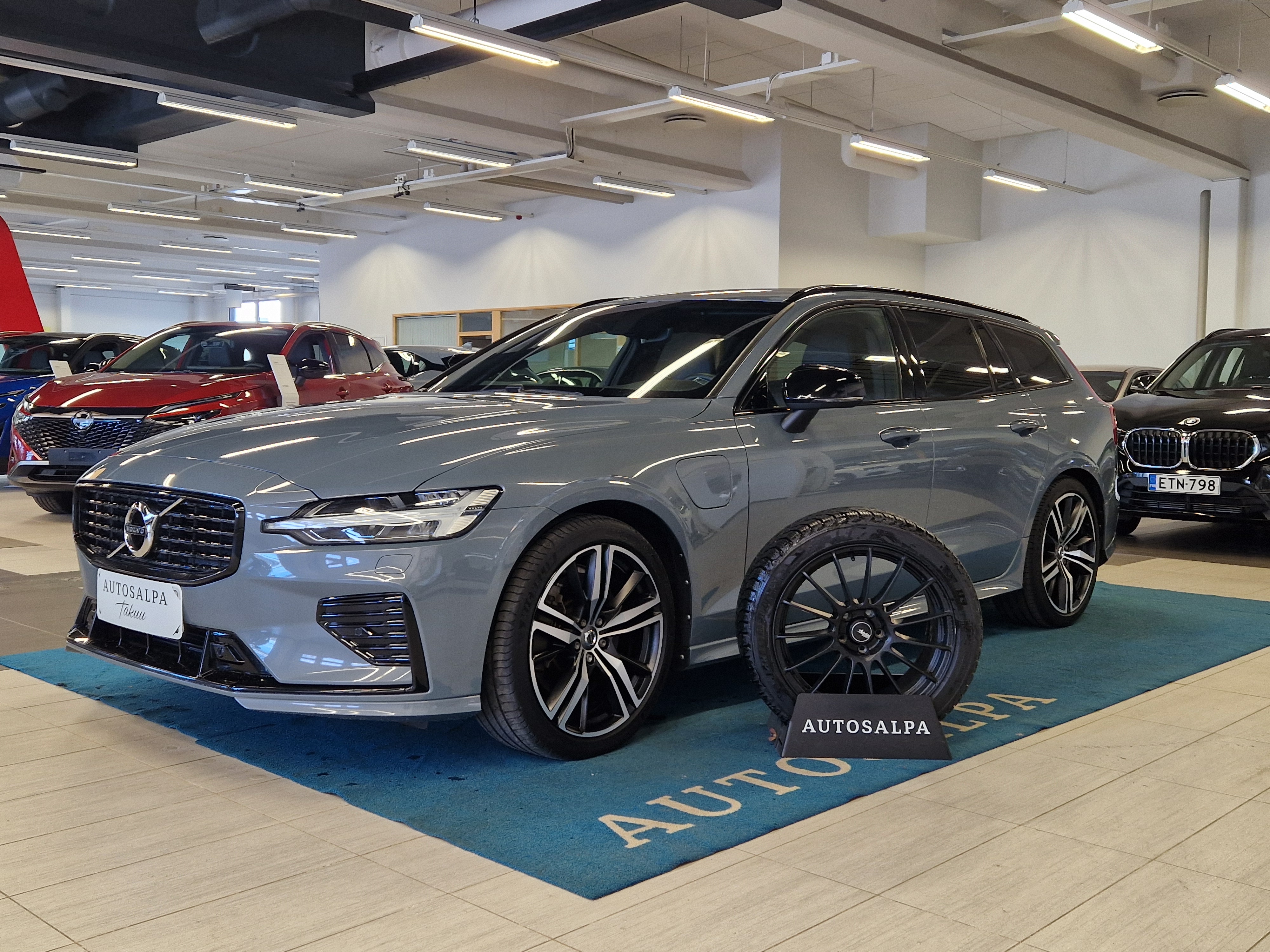 VOLVO V60 2022