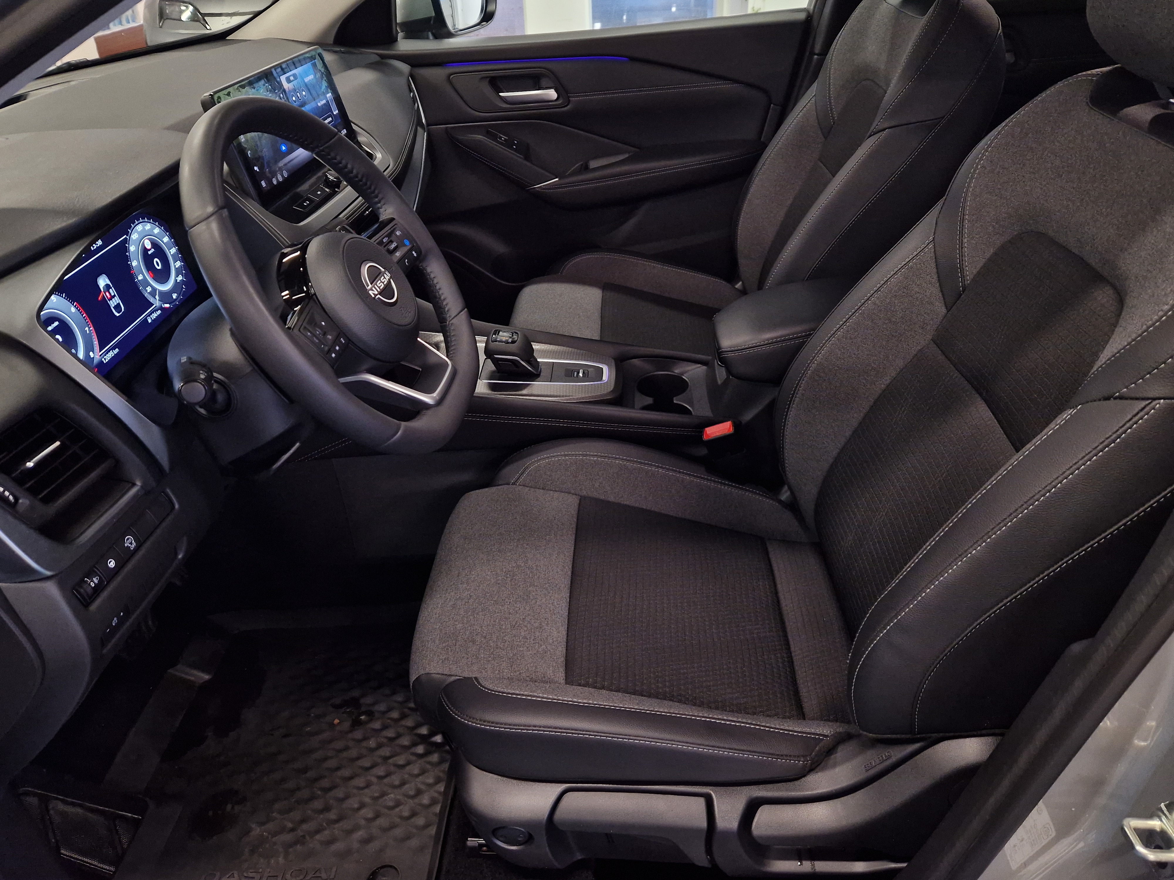 NISSAN Qashqai 2025