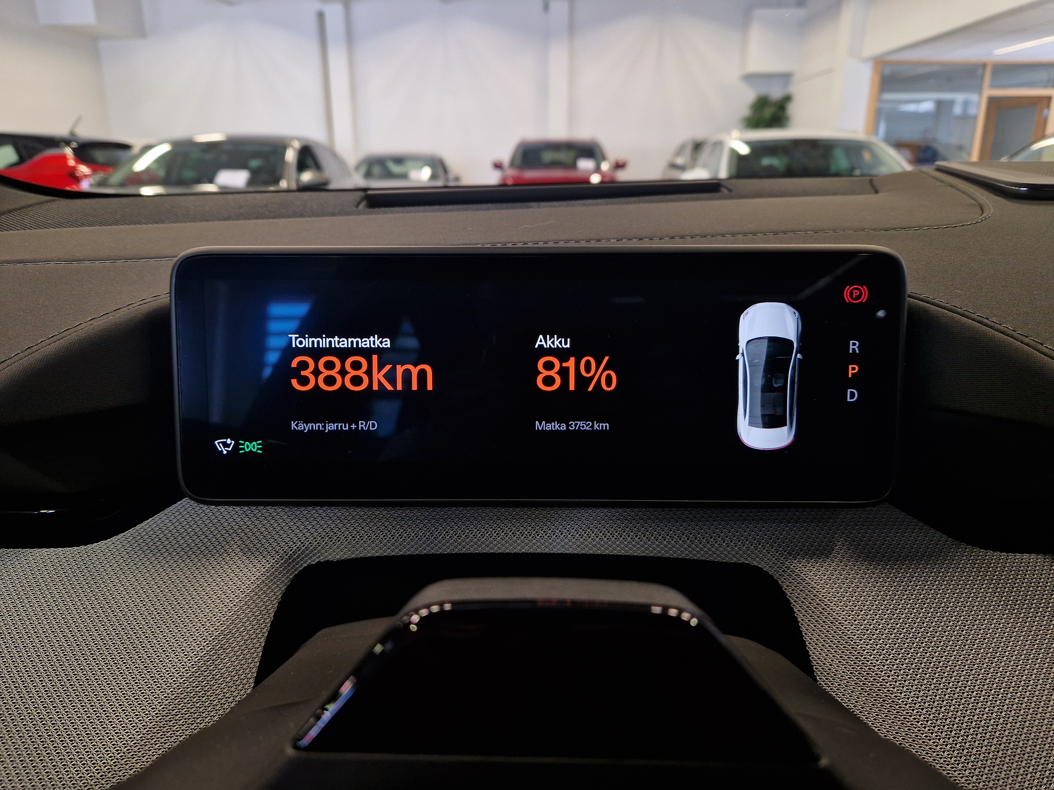 POLESTAR 4 2026